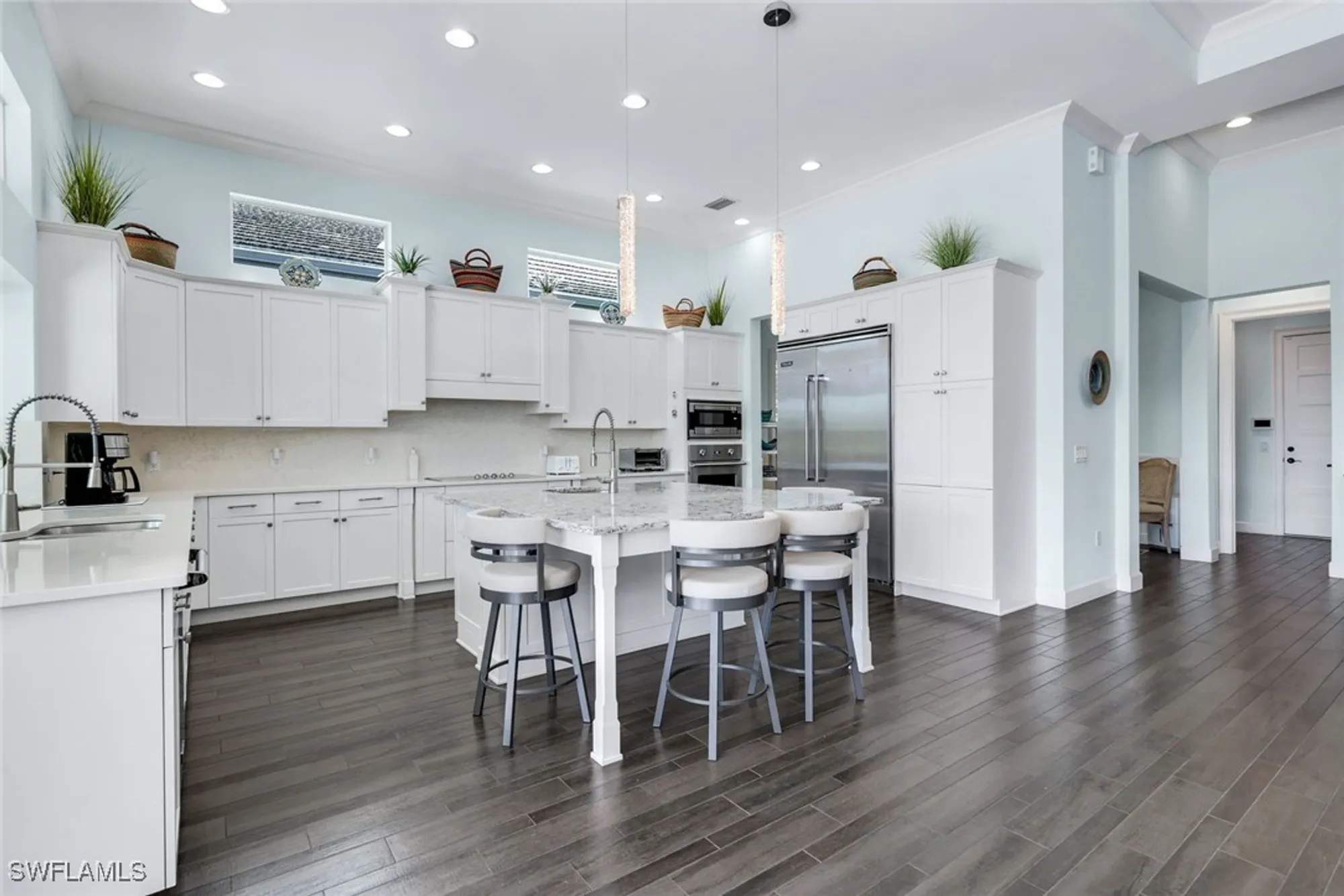 Property Slideshow image 9 of 38 | 4964 andros dr, Naples, FL, 34113