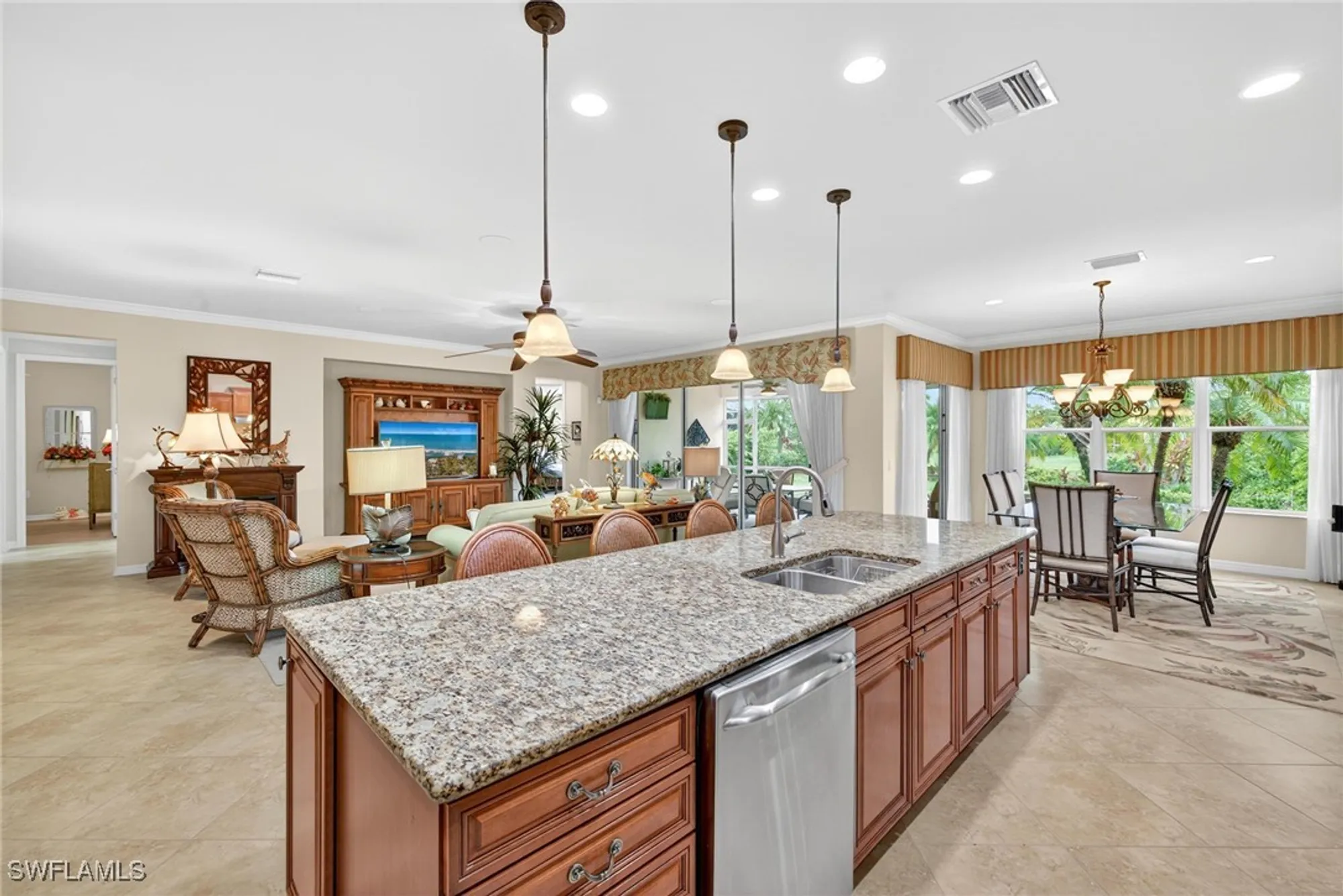 Property Slideshow image 10 of 48 | 28512 finch ter, Bonita Springs, FL, 34135
