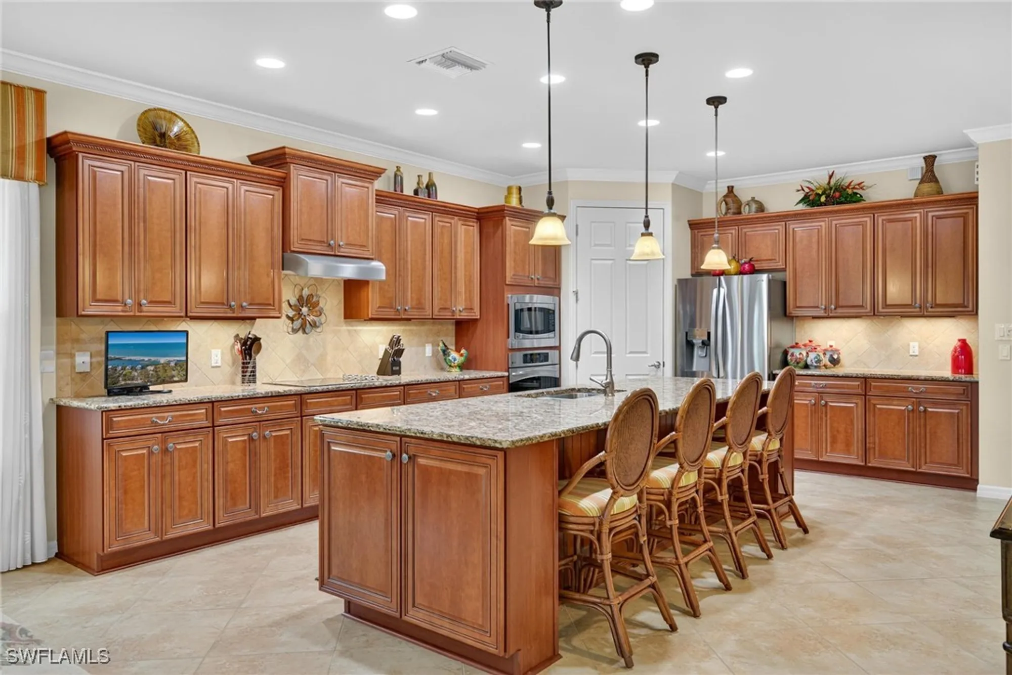 Property Slideshow image 7 of 48 | 28512 finch ter, Bonita Springs, FL, 34135