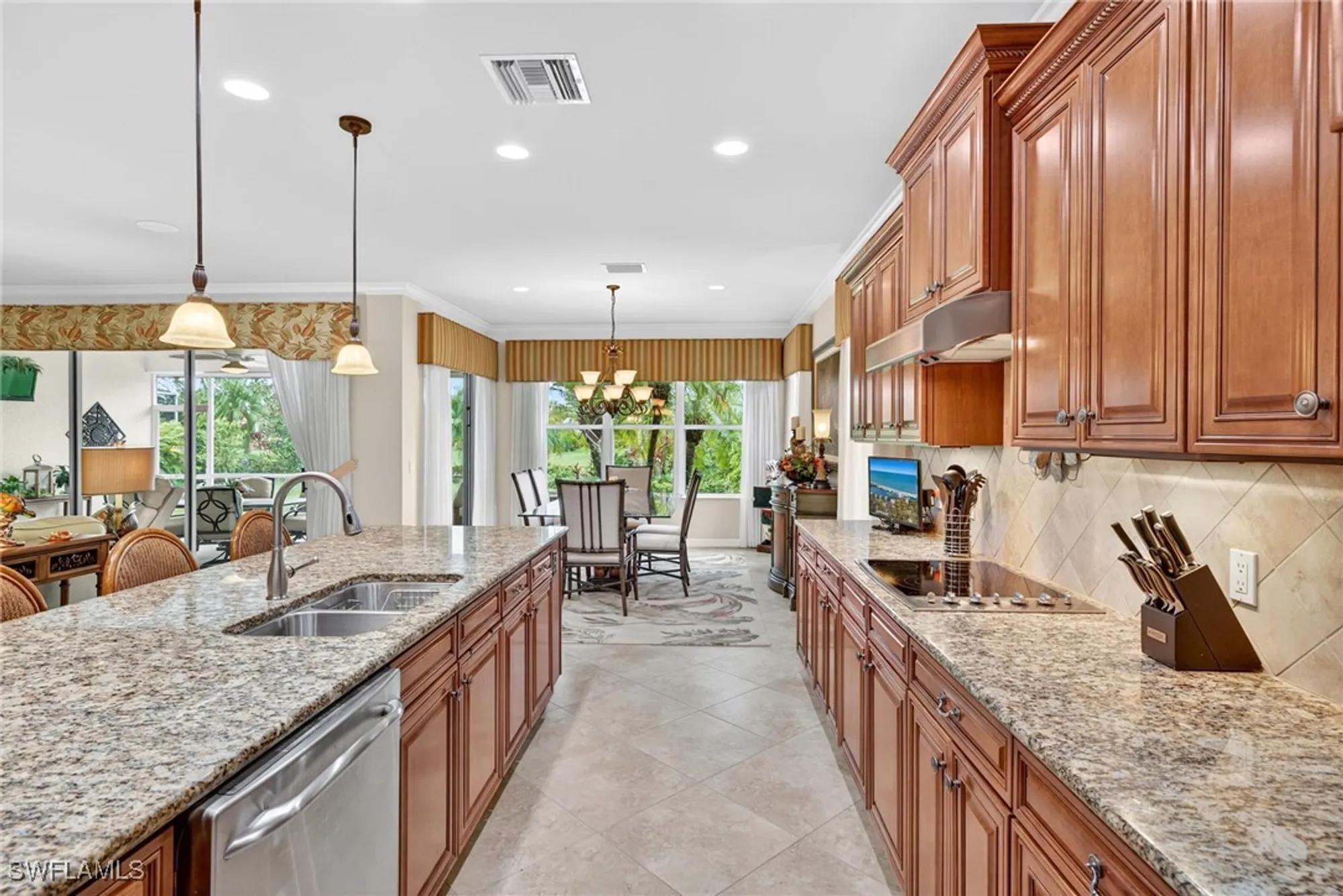 Property Slideshow image 9 of 48 | 28512 finch ter, Bonita Springs, FL, 34135