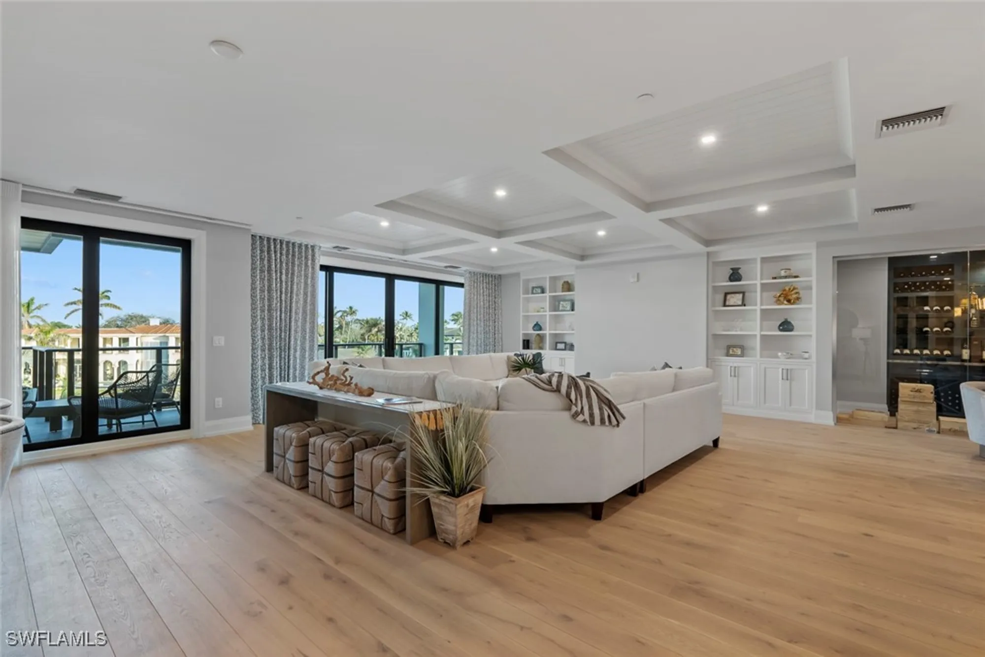 Property Slideshow image 19 of 40 | 1820 gulf shore blvd n # 302-303, Naples, FL, 34102