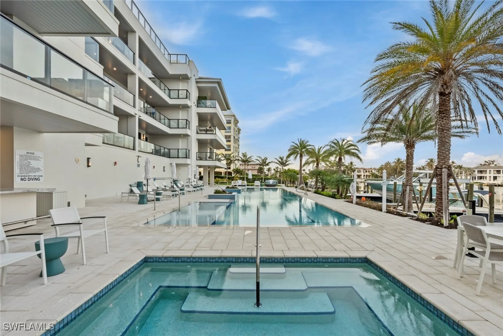 Property Slideshow image 10 of 40 | 1820 gulf shore blvd n # 302-303, Naples, FL, 34102