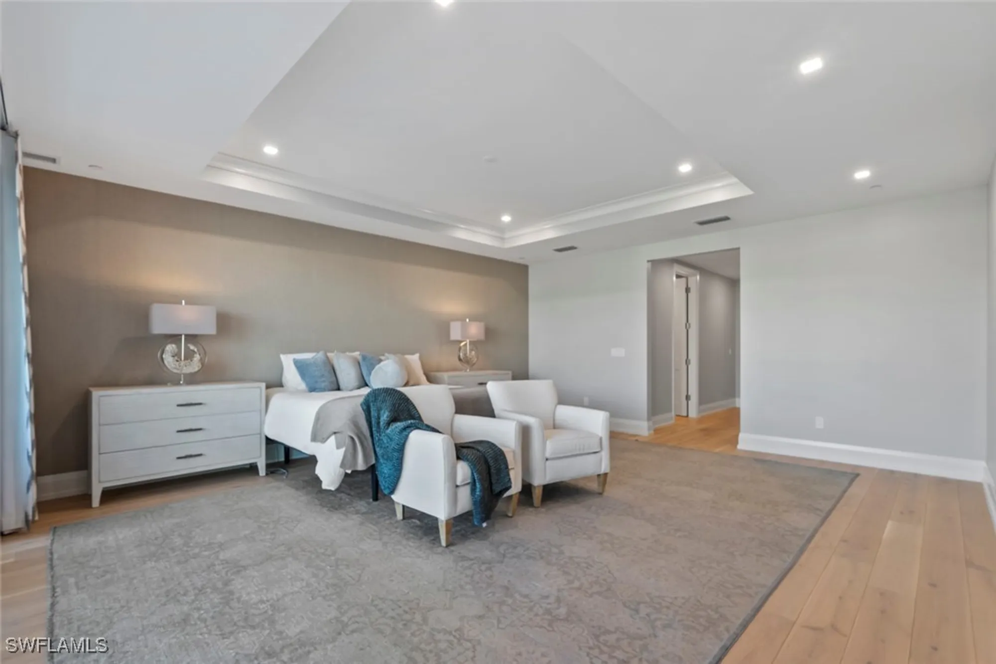 Property Slideshow image 26 of 40 | 1820 gulf shore blvd n # 302-303, Naples, FL, 34102