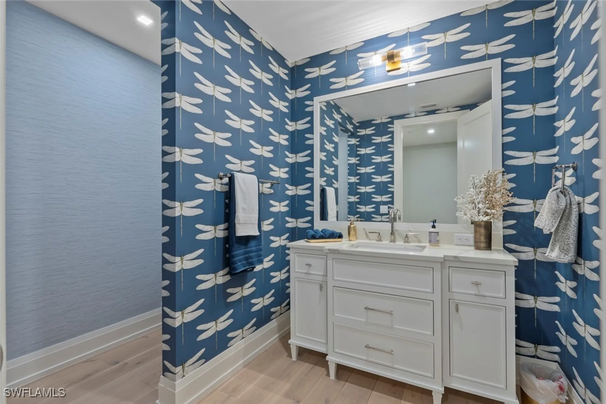 Property Slideshow image 22 of 40 | 1820 gulf shore blvd n # 302-303, Naples, FL, 34102