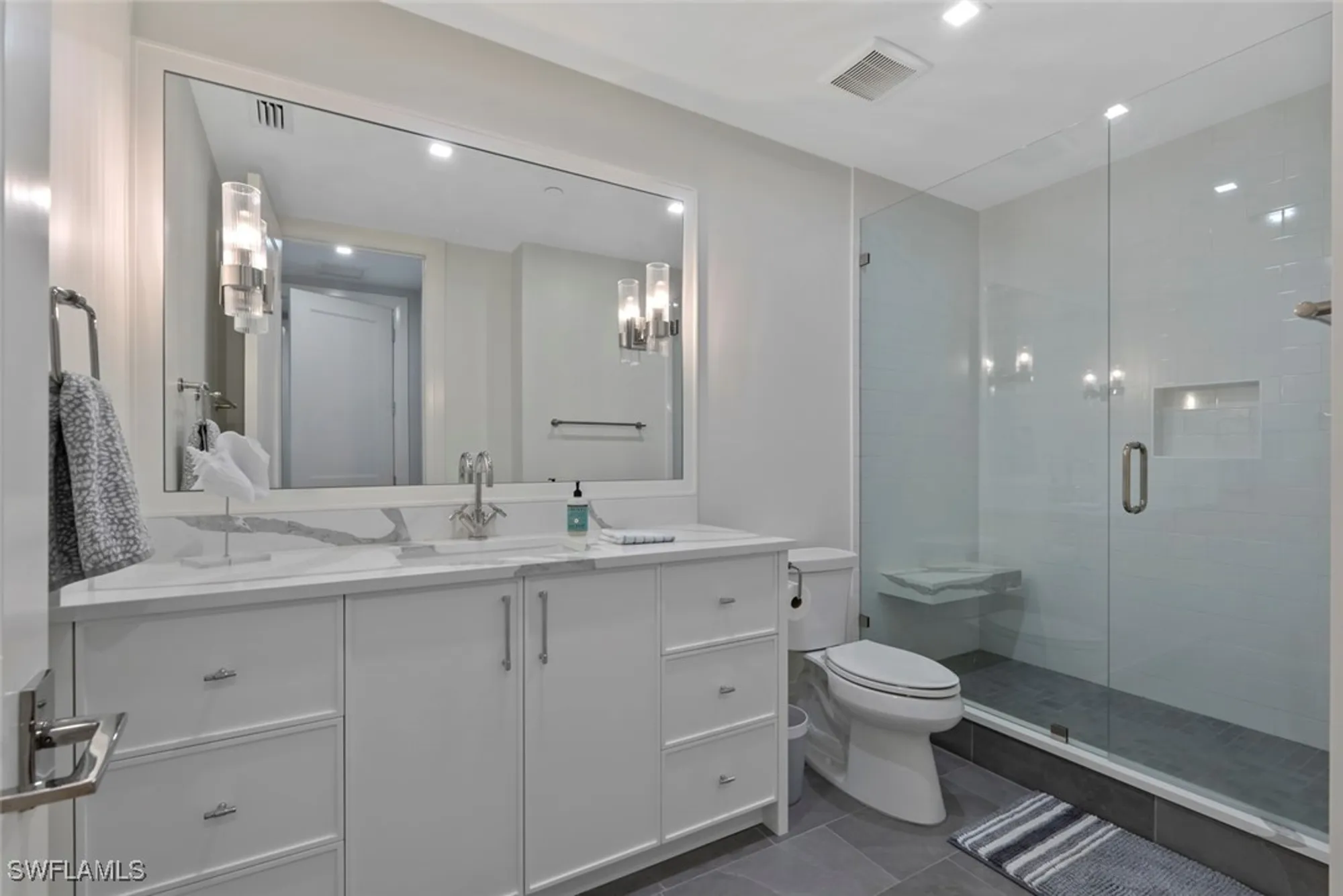 Property Slideshow image 30 of 40 | 1820 gulf shore blvd n # 302-303, Naples, FL, 34102