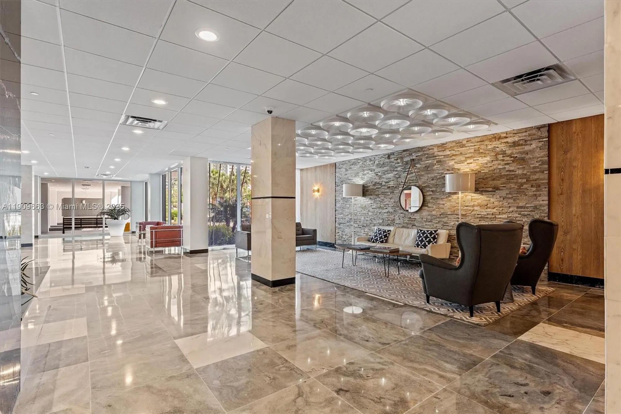 Property Slideshow image 19 of 30 | 3333 ne 34th st 914, Fort Lauderdale, FL, 33308