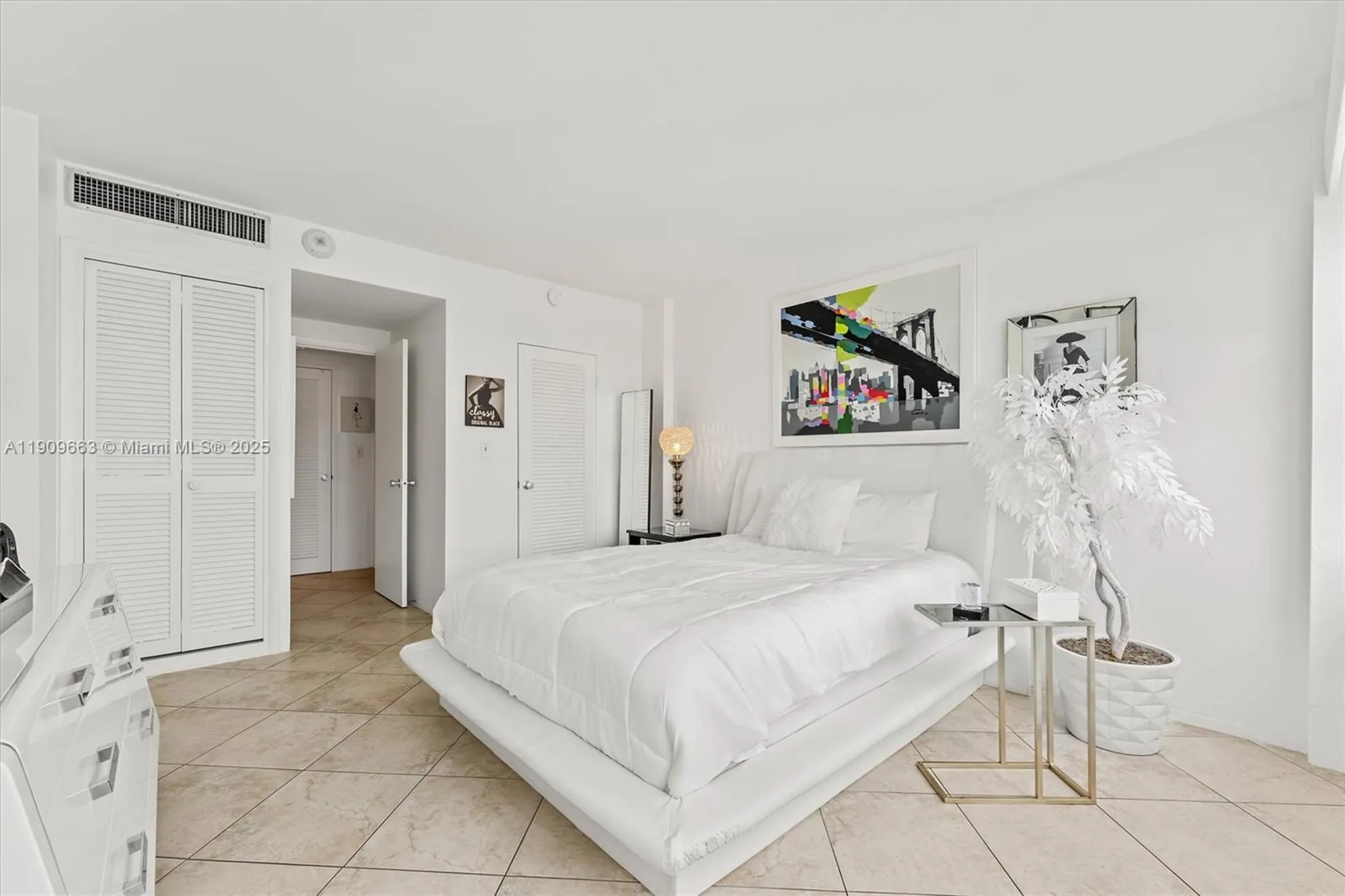 Property Slideshow image 10 of 30 | 3333 ne 34th st 914, Fort Lauderdale, FL, 33308