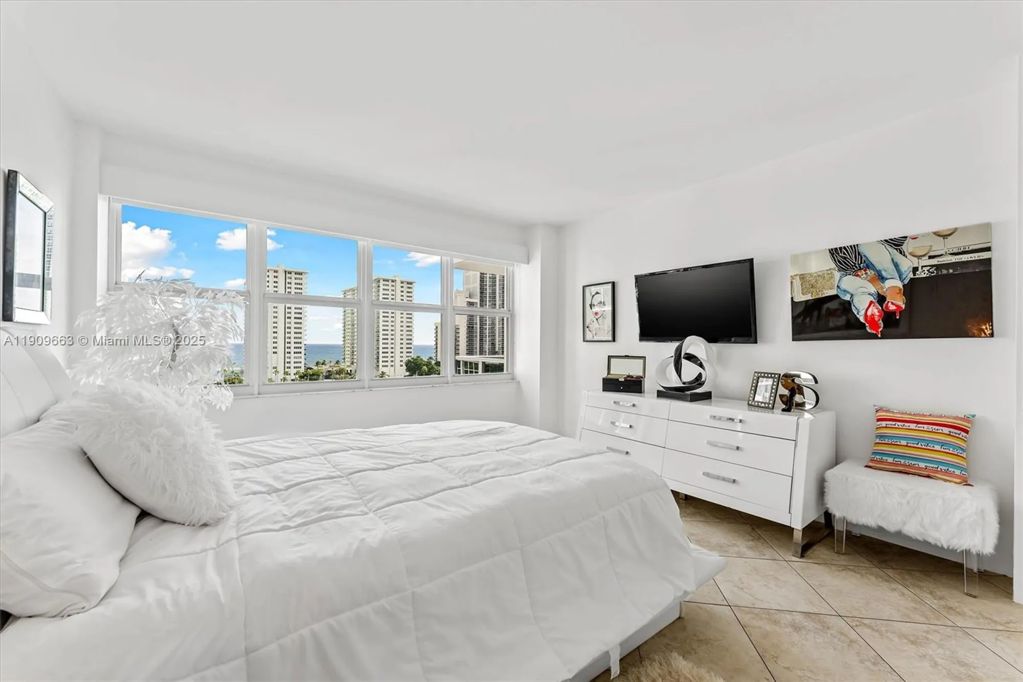 Property Slideshow image 12 of 30 | 3333 ne 34th st 914, Fort Lauderdale, FL, 33308