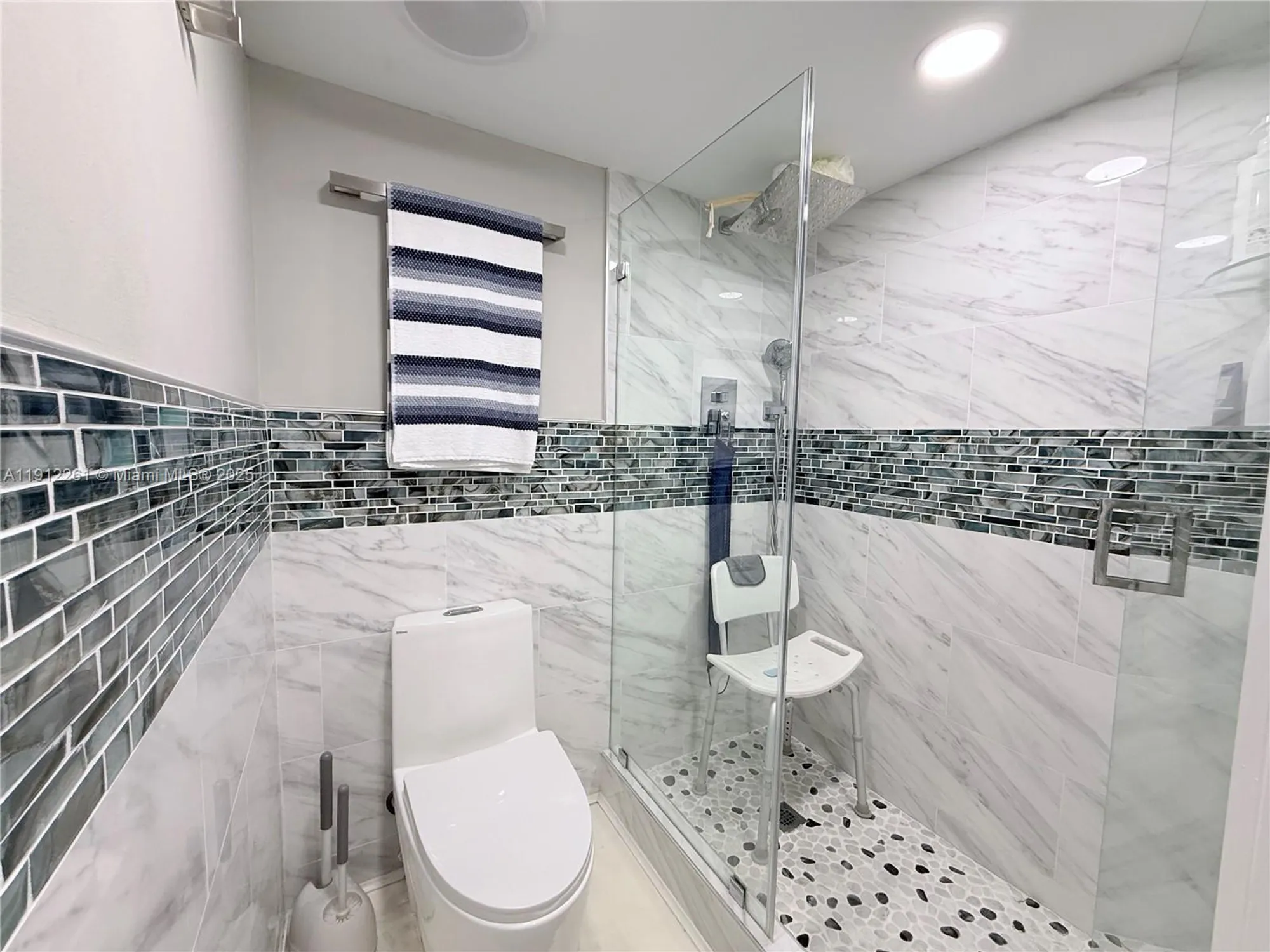 Property Slideshow image 16 of 33 | 900 sw 128th ave 105d, Pembroke Pines, FL, 33027