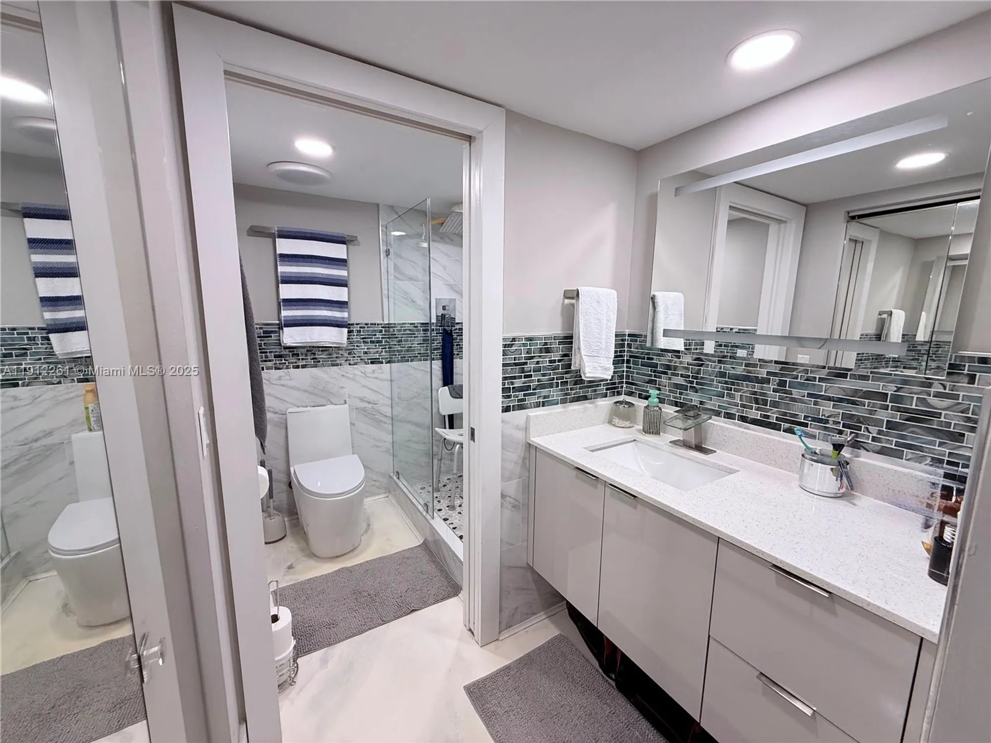 Property Slideshow image 18 of 33 | 900 sw 128th ave 105d, Pembroke Pines, FL, 33027