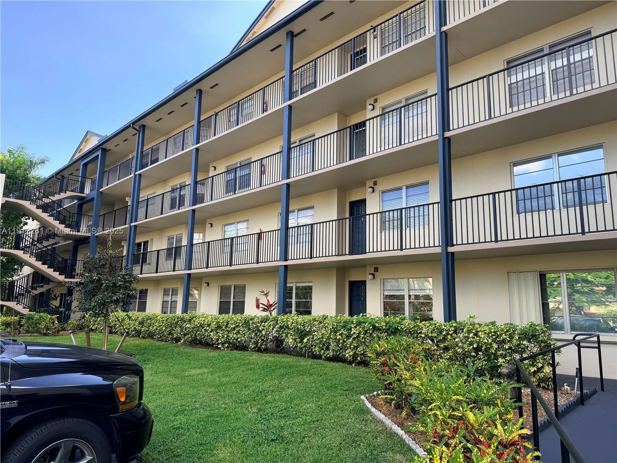 Property Slideshow image 31 of 33 | 900 sw 128th ave 105d, Pembroke Pines, FL, 33027