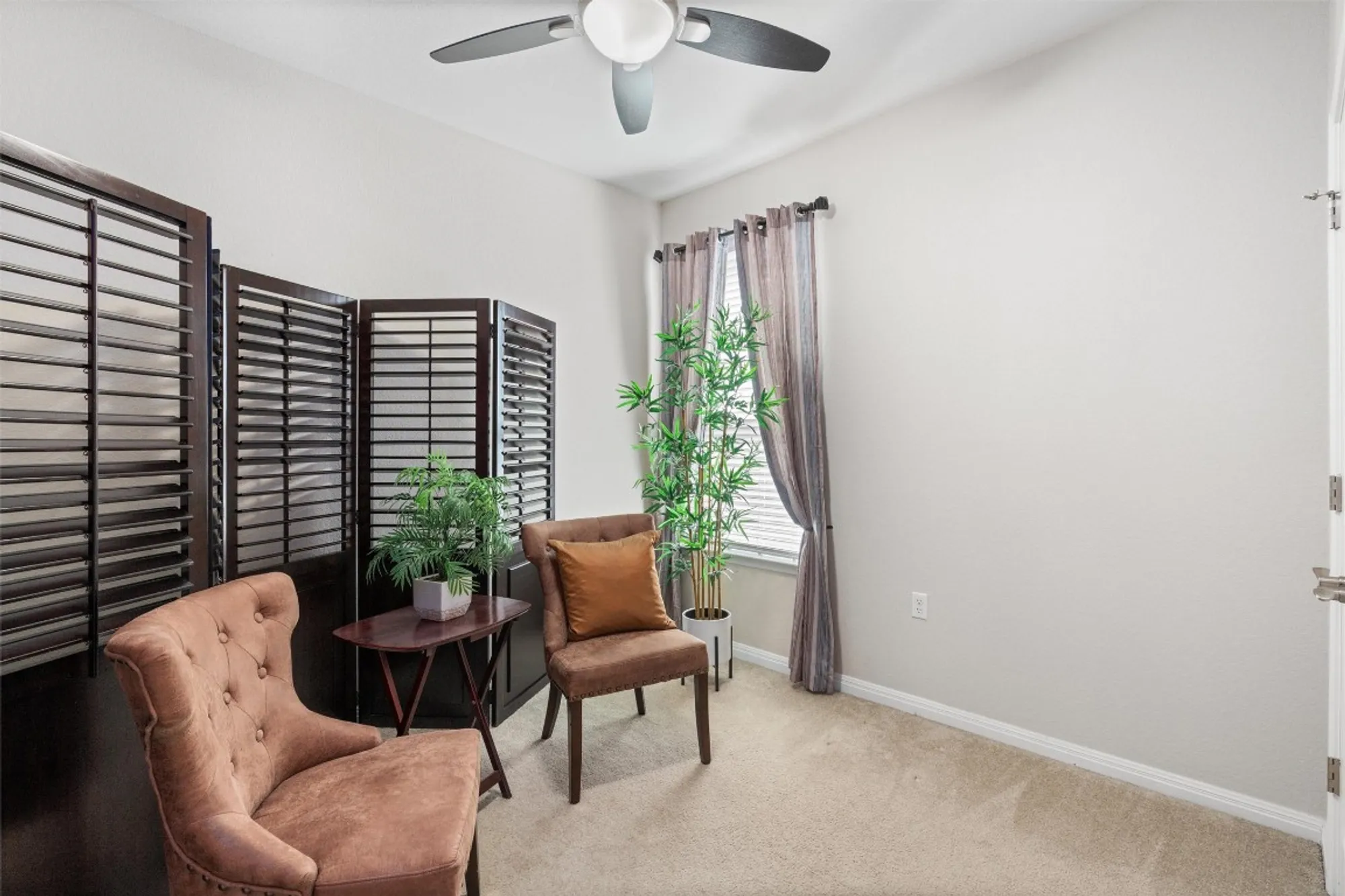 Property Slideshow image 28 of 34 | 113 longview ln, Georgetown, TX, 78633