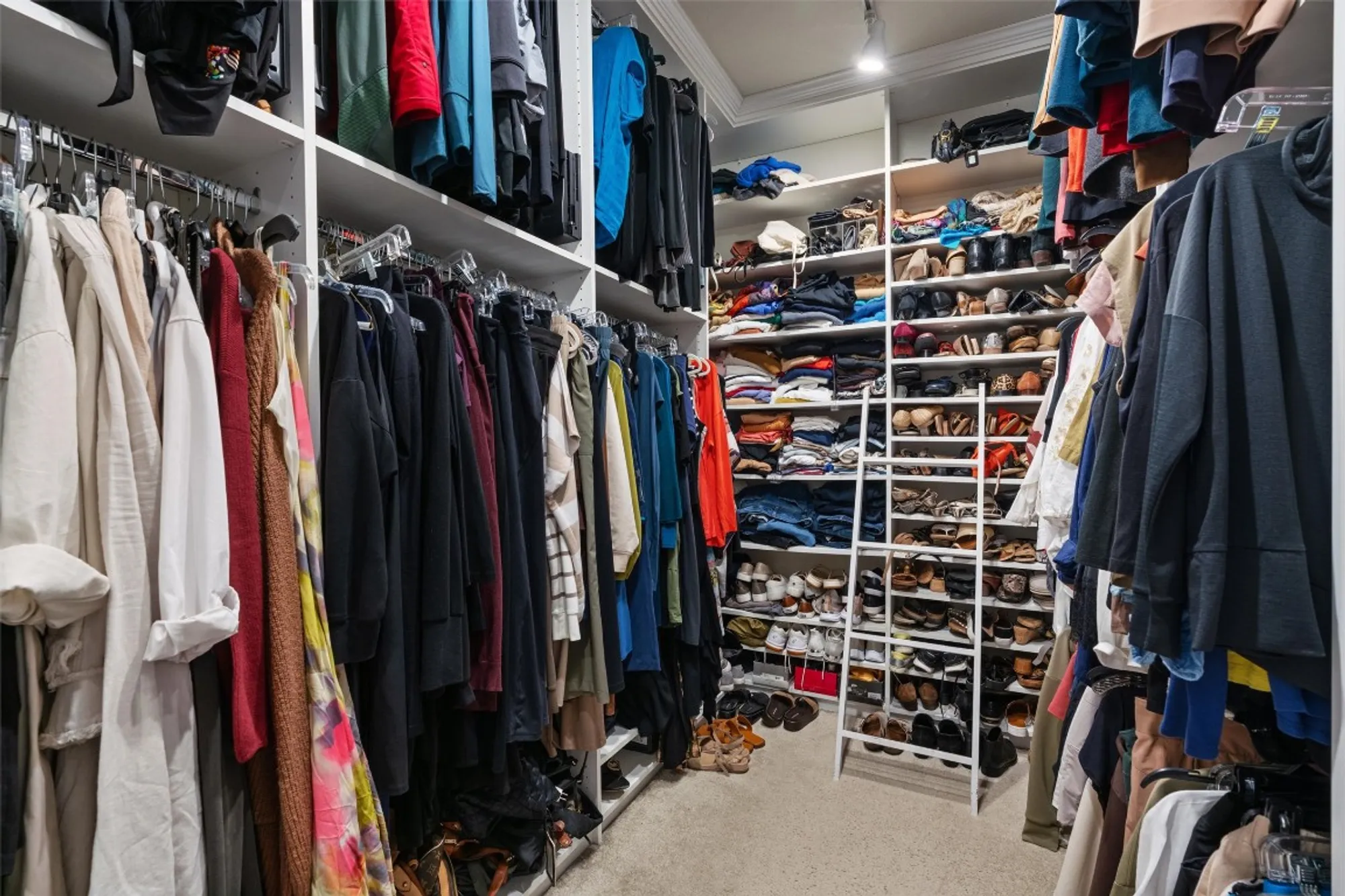 Property Slideshow image 23 of 34 | 113 longview ln, Georgetown, TX, 78633