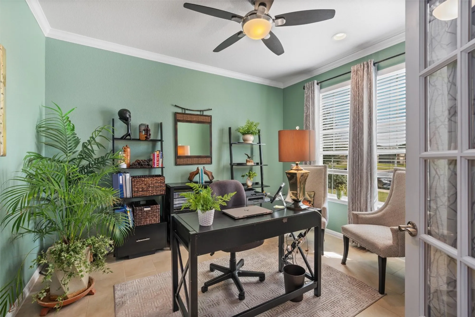 Property Slideshow image 5 of 34 | 113 longview ln, Georgetown, TX, 78633