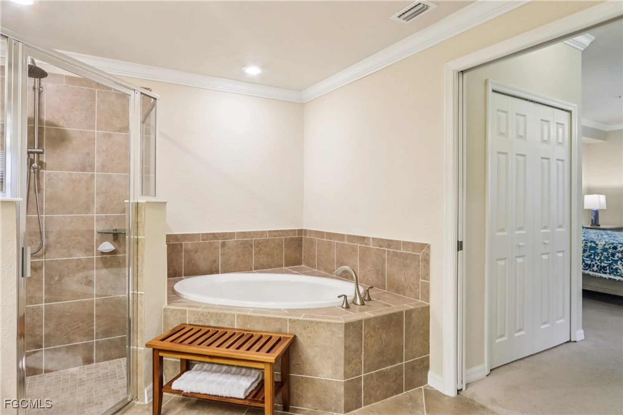 Property Slideshow image 15 of 42 | 28000 cookstown ct unit 3204, Bonita Springs, FL, 34135
