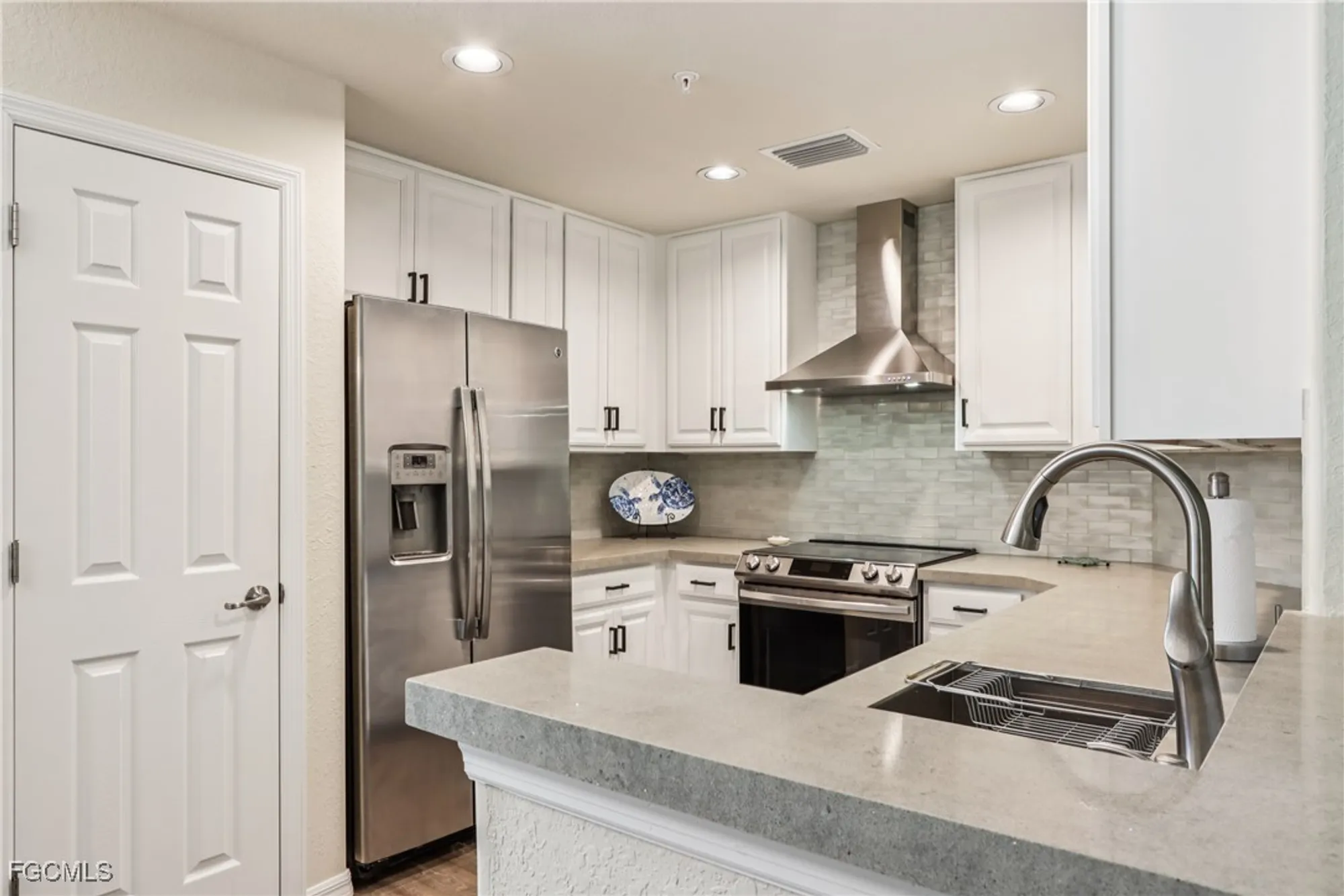 Property Slideshow image 9 of 42 | 28000 cookstown ct unit 3204, Bonita Springs, FL, 34135