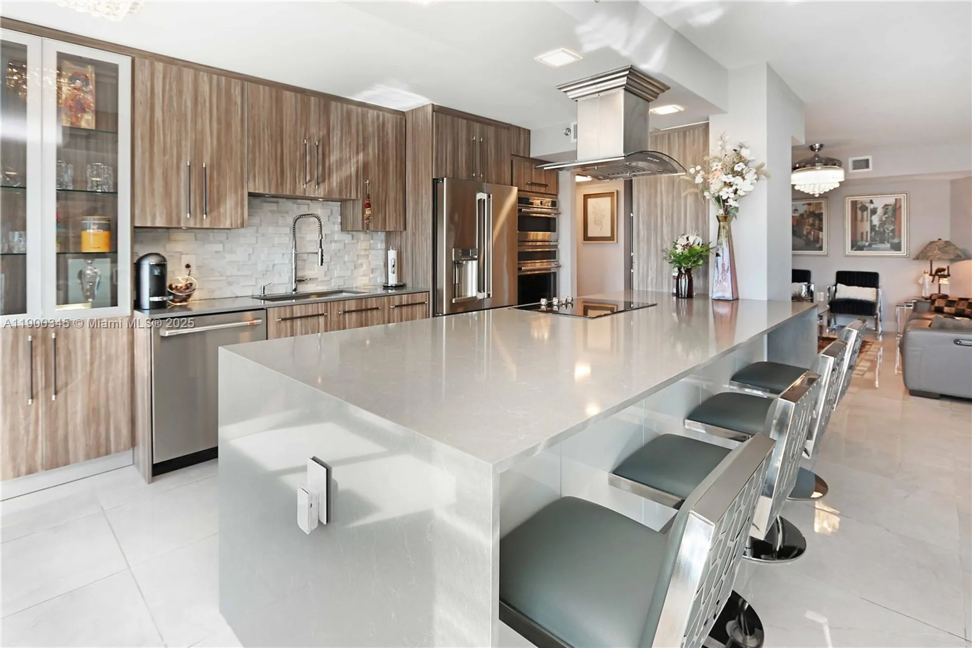 Property Slideshow image 12 of 48 | 1201 s ocean dr apt 2505n, Hollywood, FL, 33019