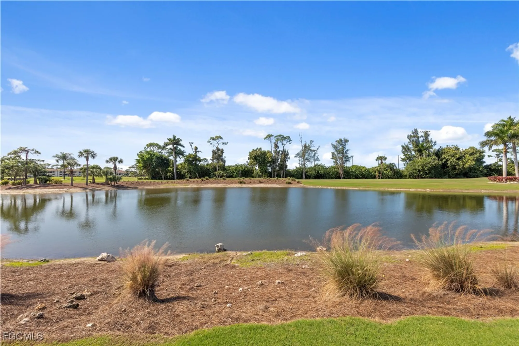 Property Slideshow image 28 of 44 | 5865 trailwinds dr 623, Fort Myers, FL, 33907