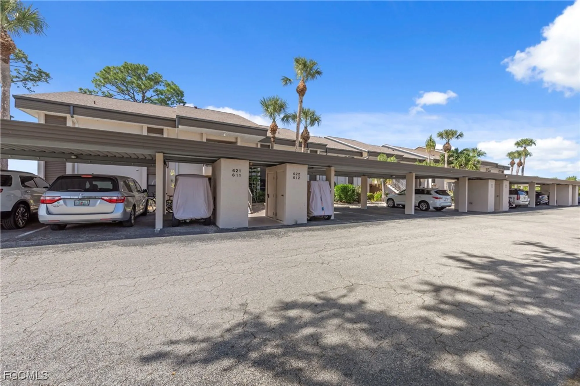 Property Slideshow image 30 of 44 | 5865 trailwinds dr 623, Fort Myers, FL, 33907