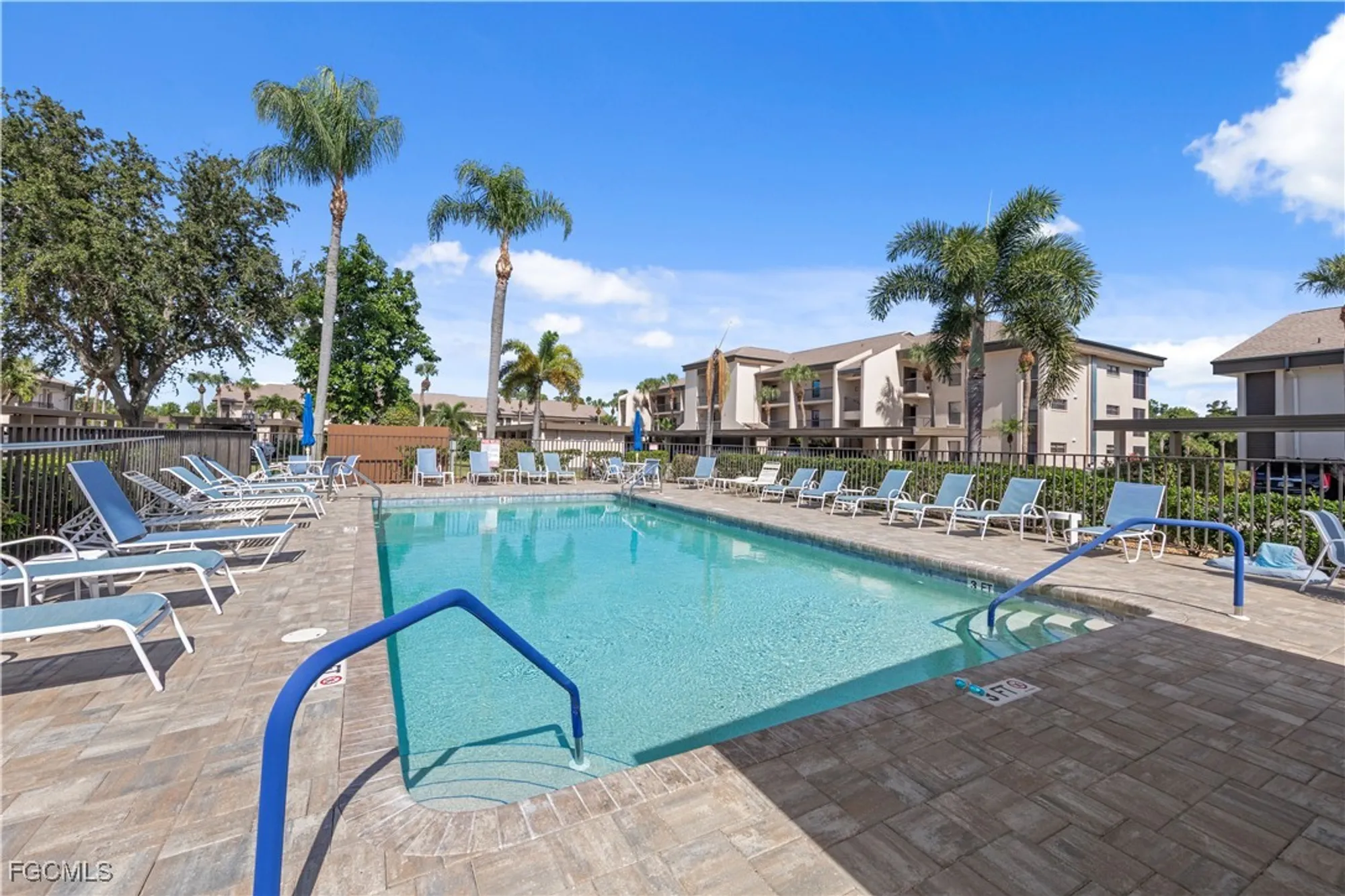 Property Slideshow image 31 of 44 | 5865 trailwinds dr 623, Fort Myers, FL, 33907