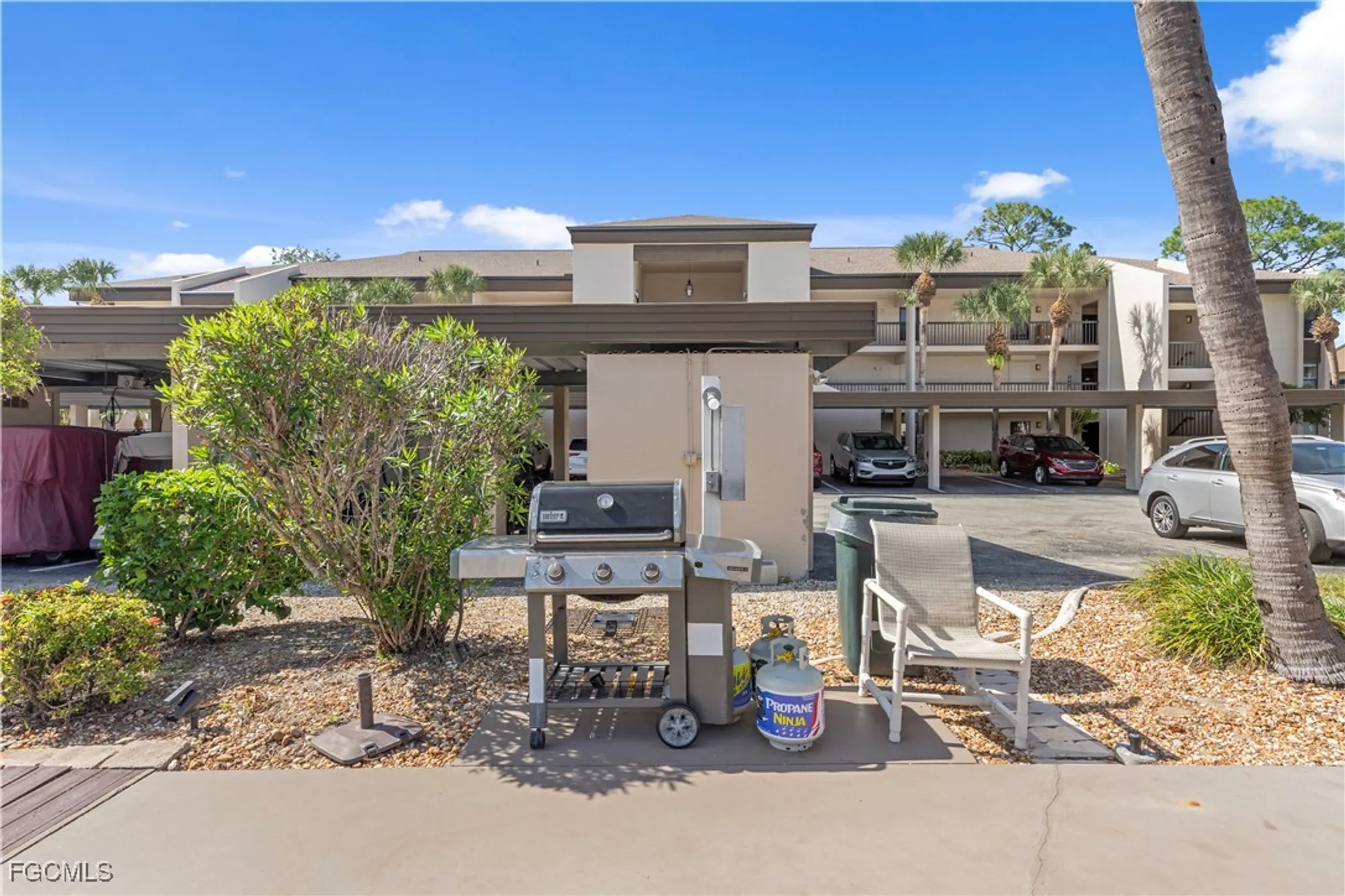 Property Slideshow image 32 of 44 | 5865 trailwinds dr 623, Fort Myers, FL, 33907