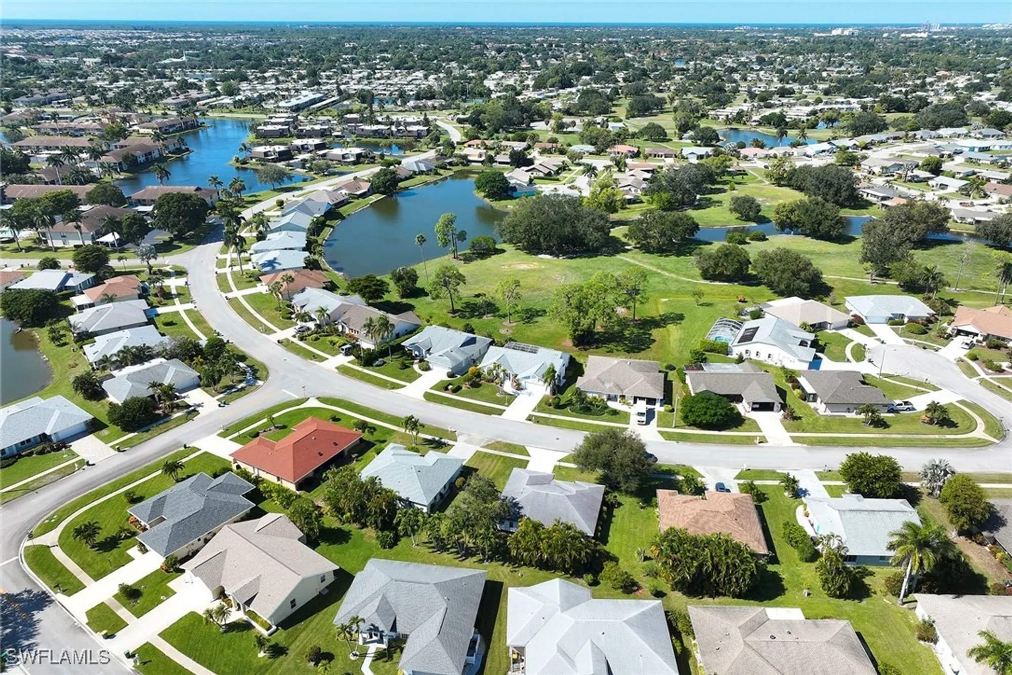 Property Slideshow image 18 of 22 | 214 marseille dr, Naples, FL, 34112