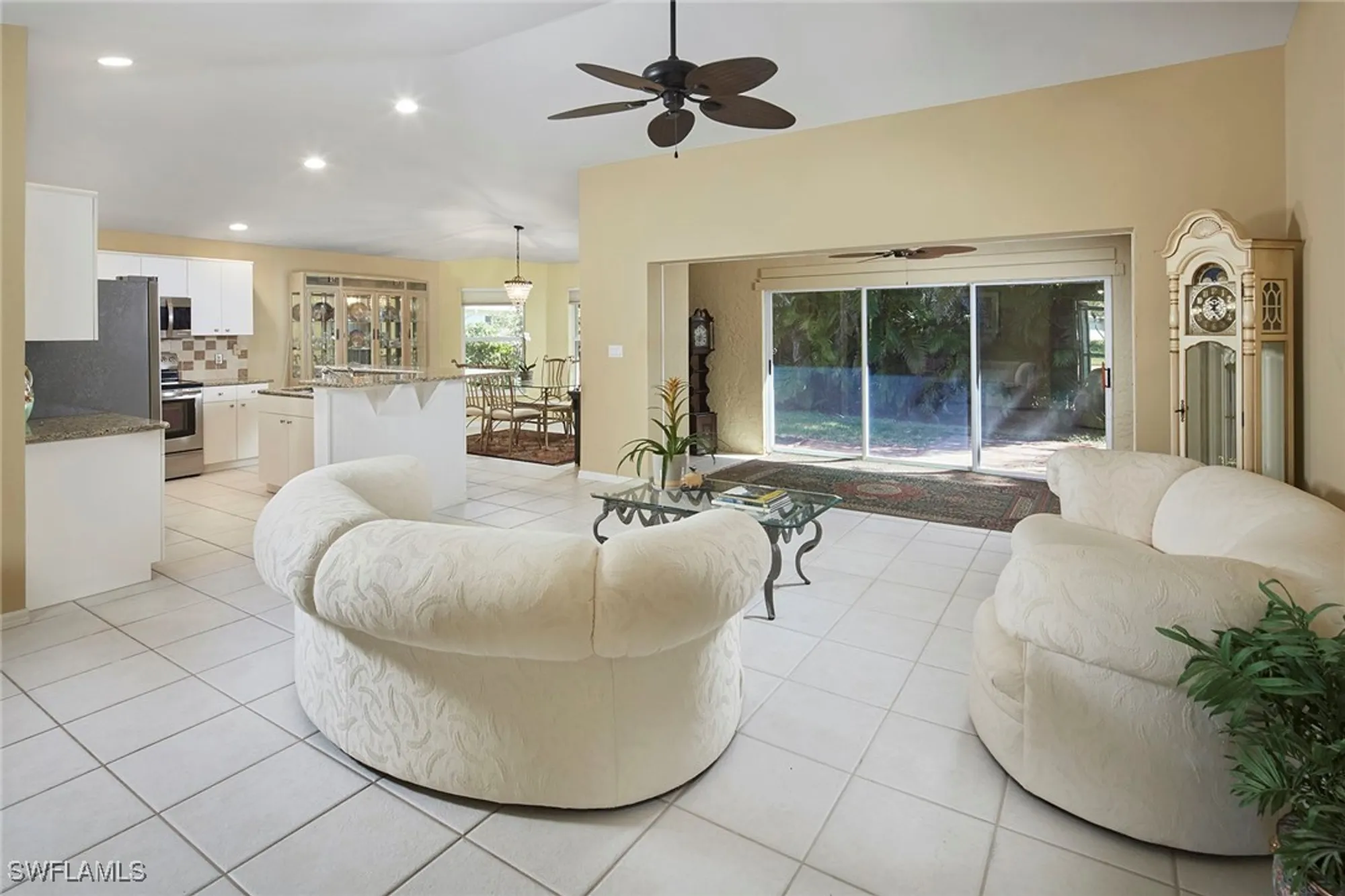 Property Slideshow image 2 of 22 | 214 marseille dr, Naples, FL, 34112