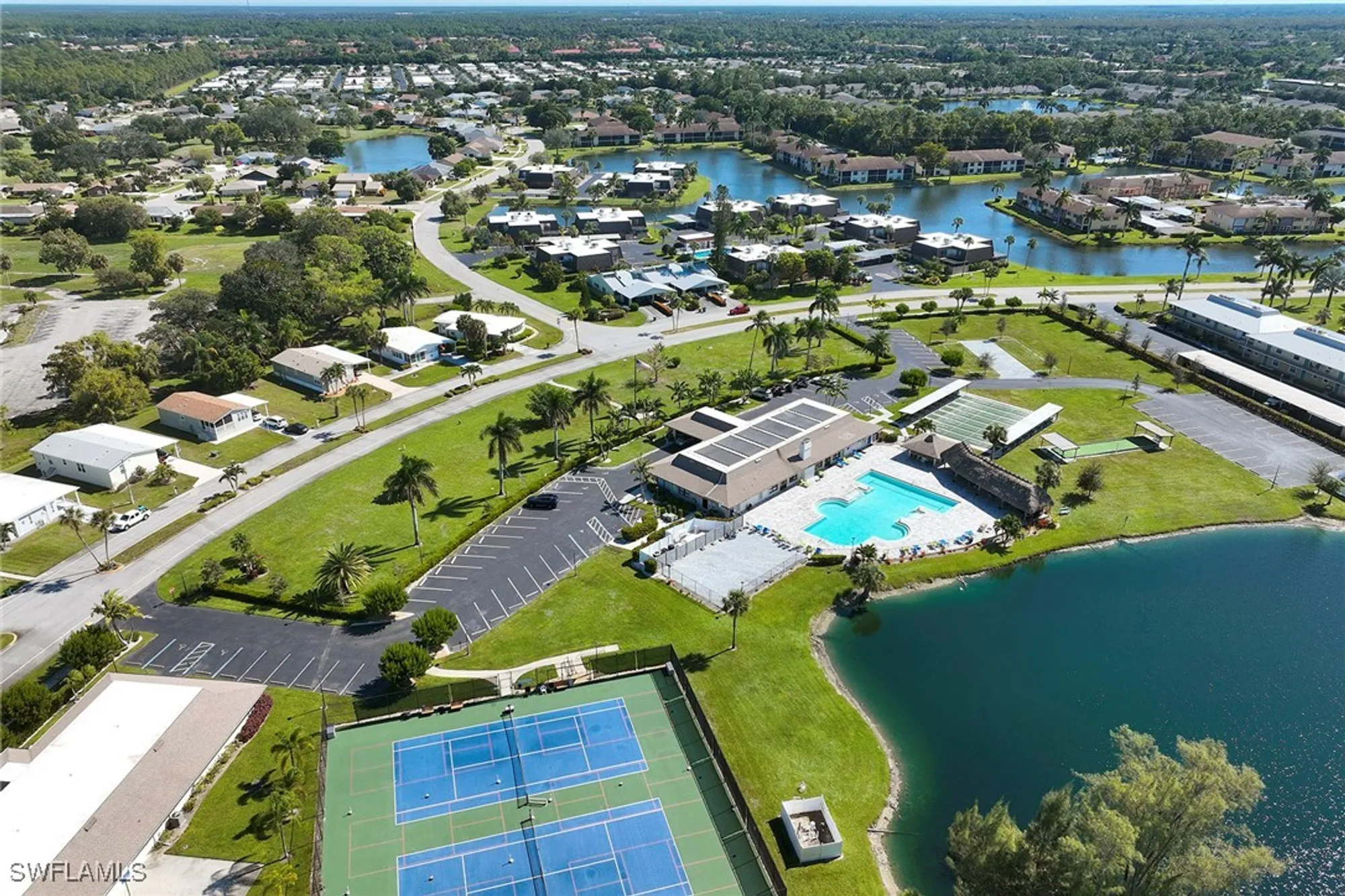 Property Slideshow image 21 of 22 | 214 marseille dr, Naples, FL, 34112