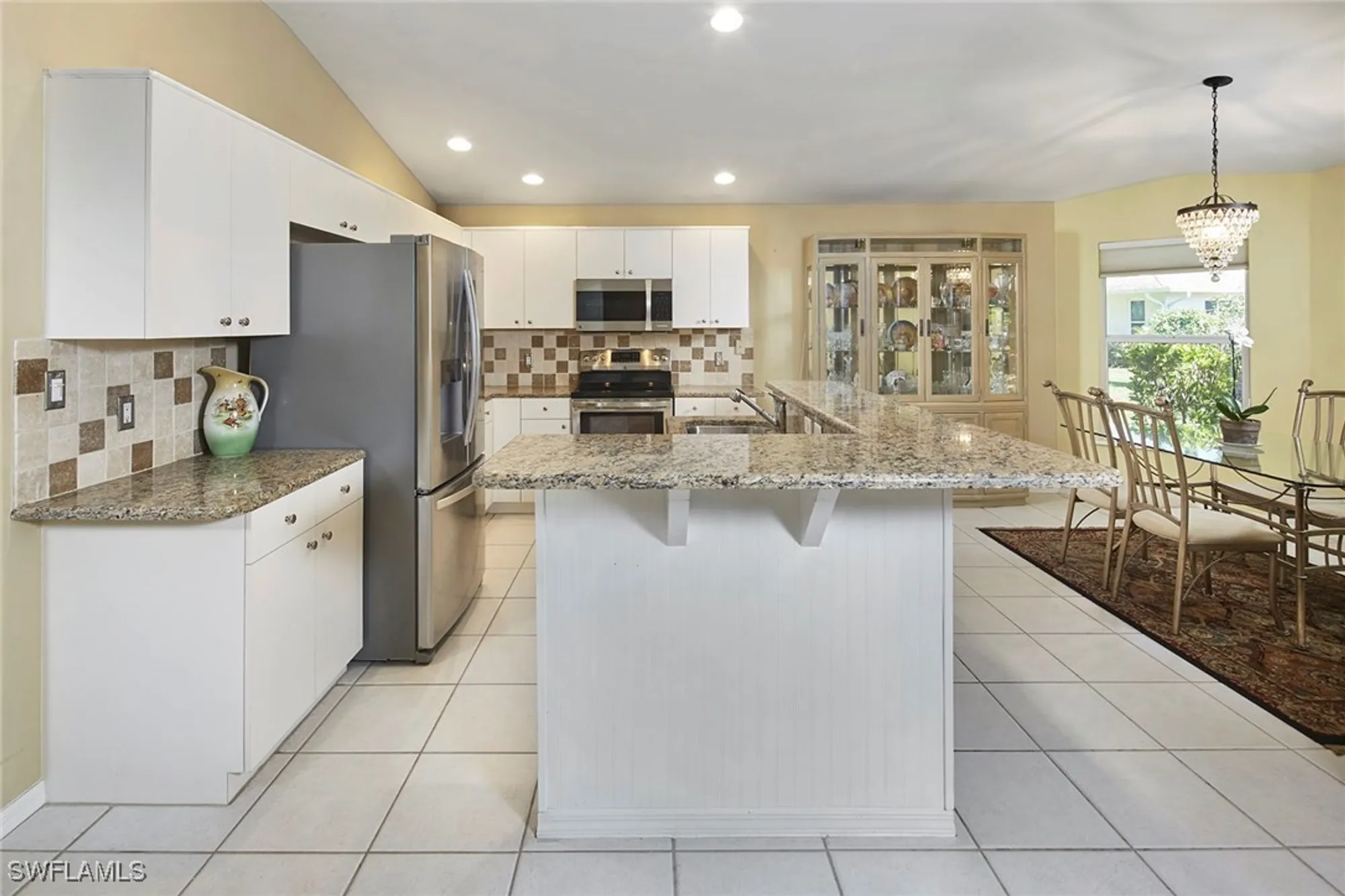 Property Slideshow image 4 of 22 | 214 marseille dr, Naples, FL, 34112