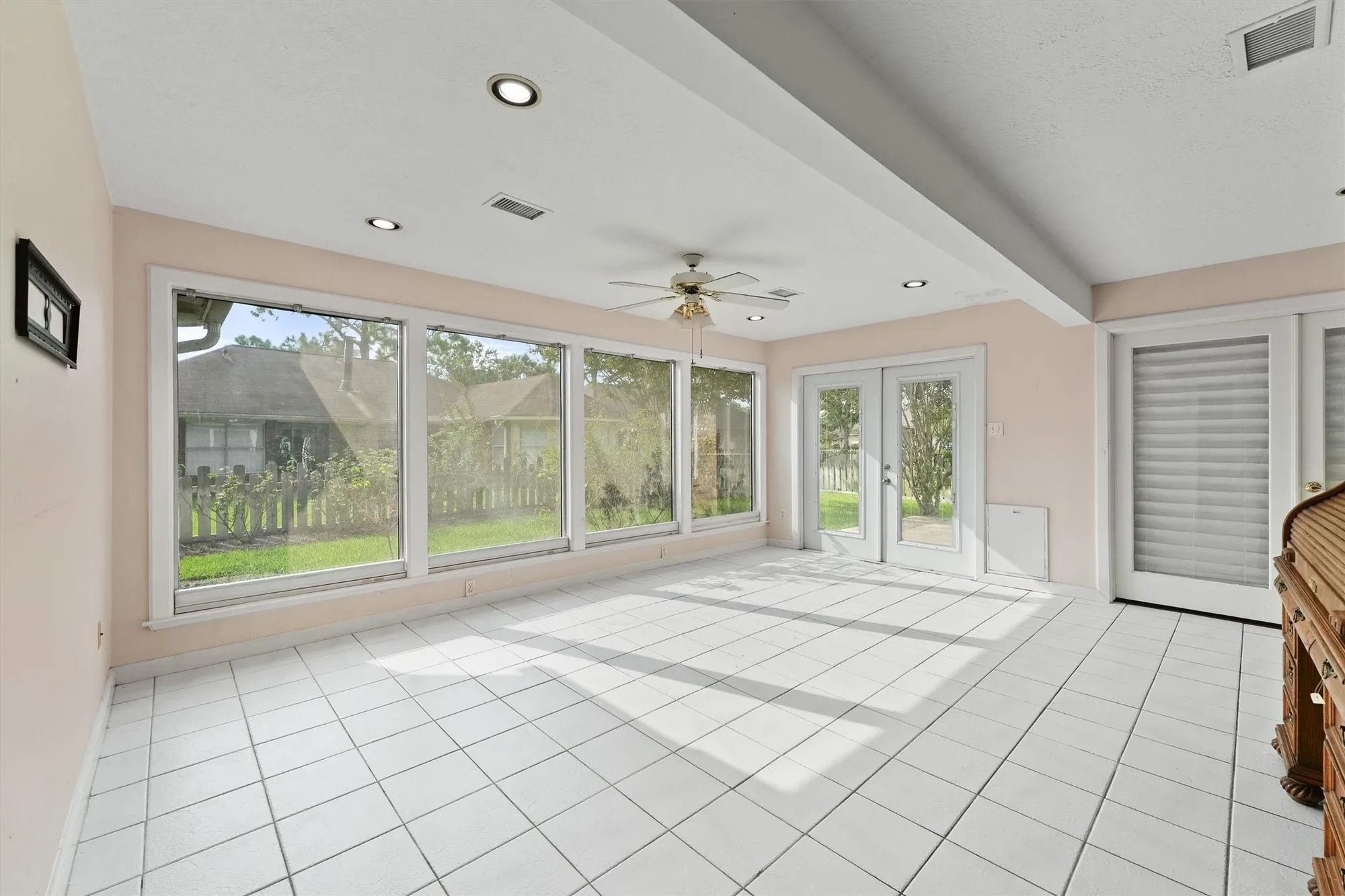Property Slideshow image 10 of 31 | 706 rosefield ct, Pearland, TX, 77584
