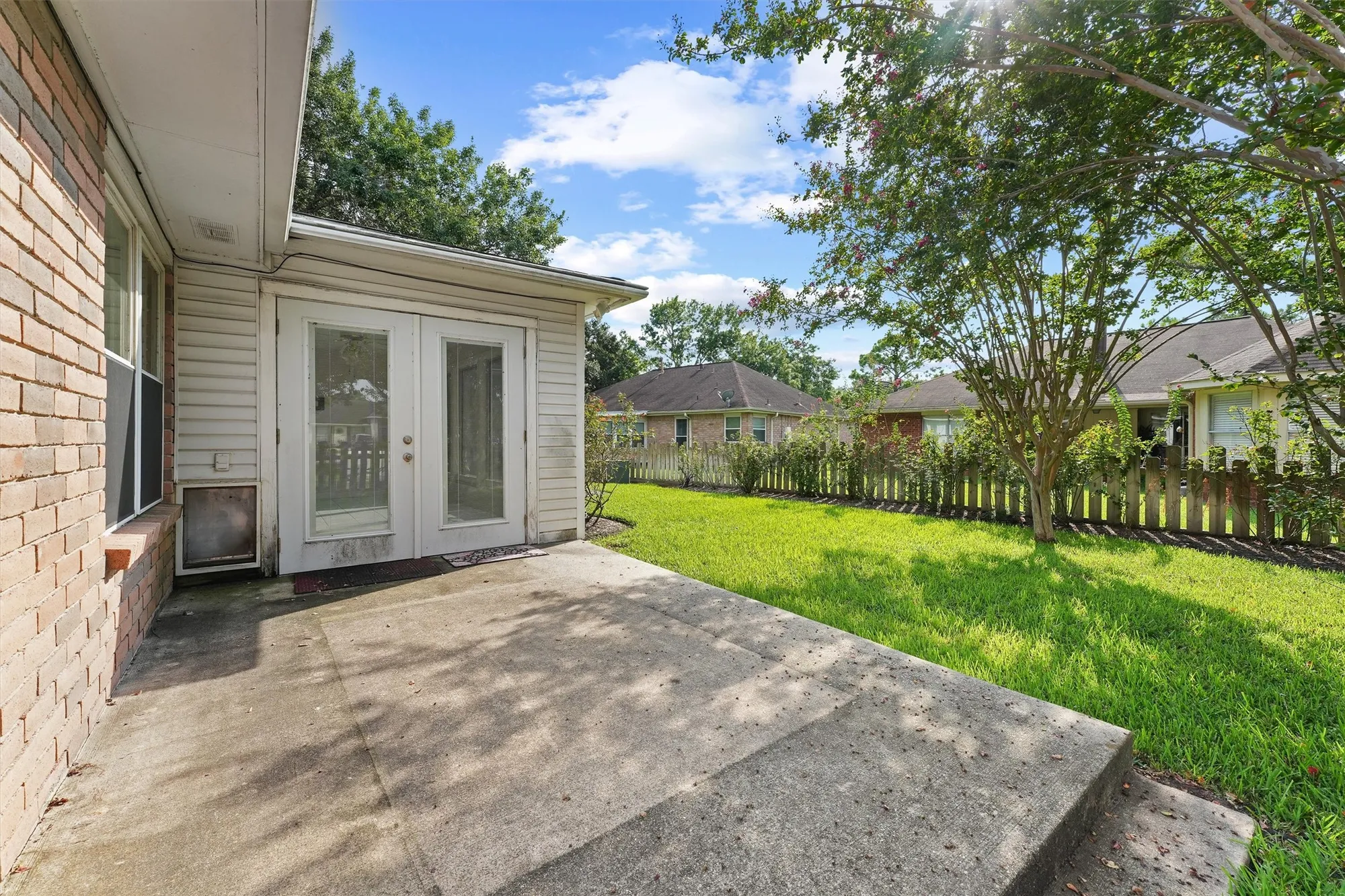 Property Slideshow image 23 of 31 | 706 rosefield ct, Pearland, TX, 77584