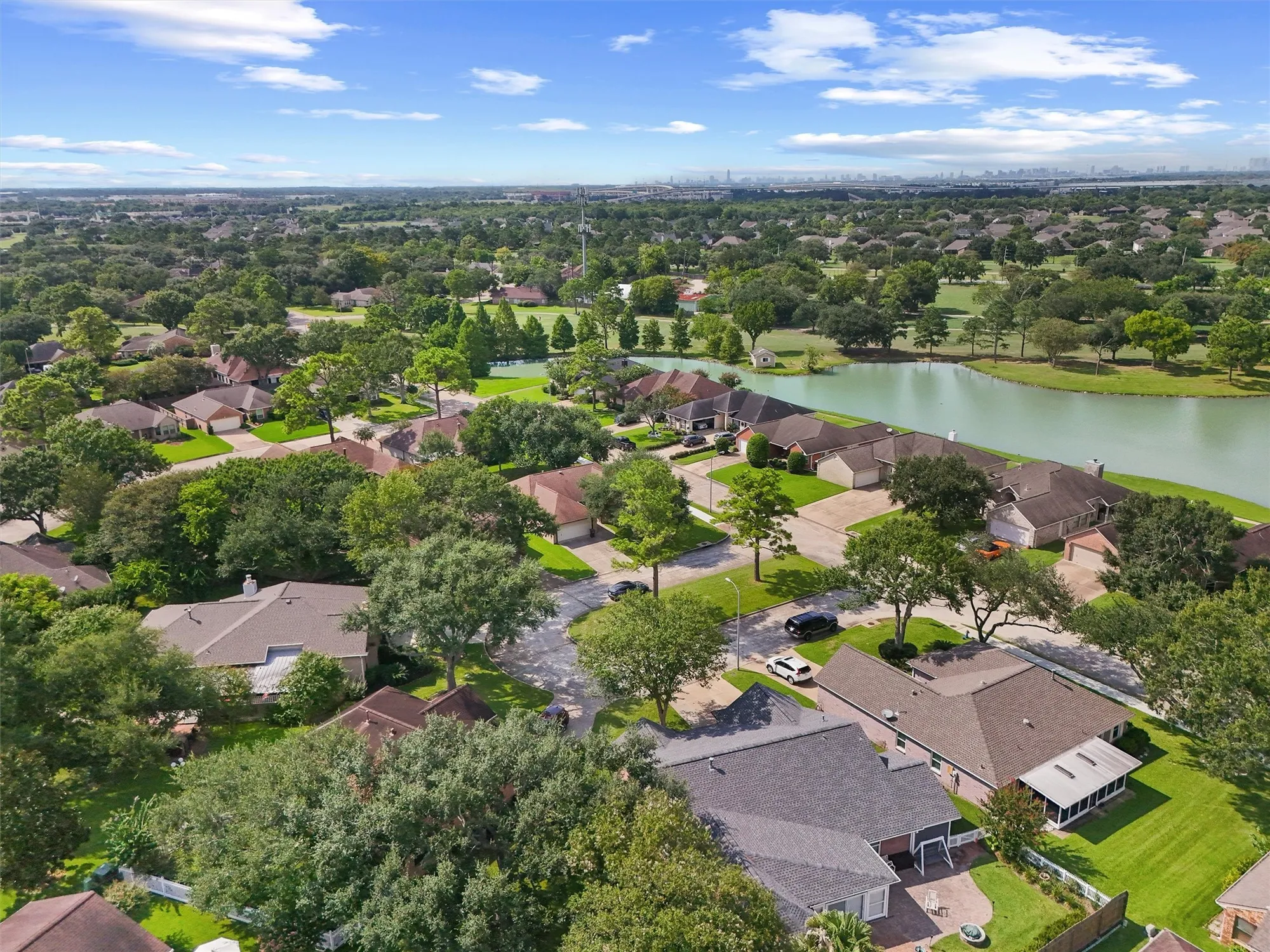 Property Slideshow image 31 of 31 | 706 rosefield ct, Pearland, TX, 77584