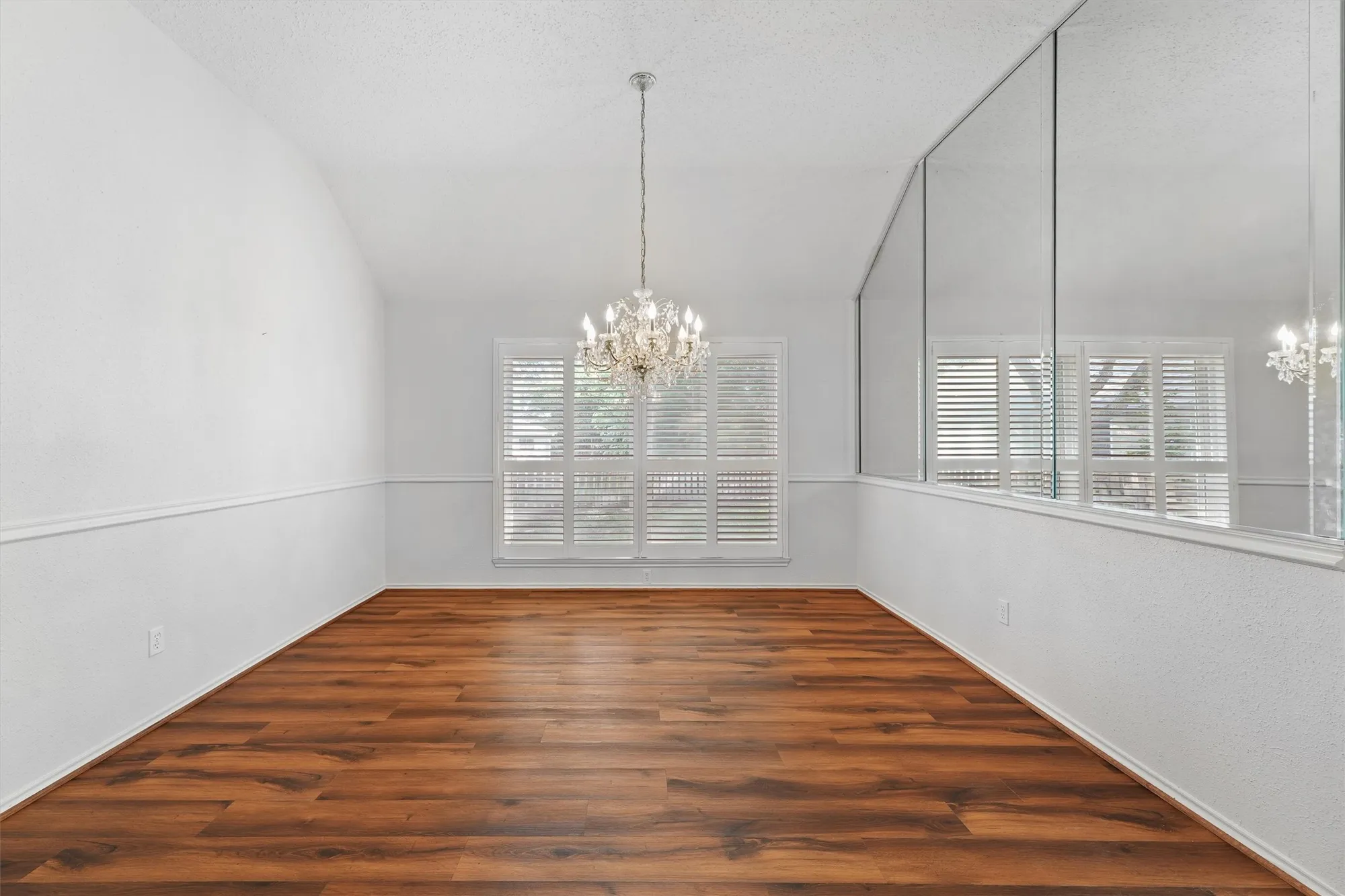 Property Slideshow image 6 of 31 | 706 rosefield ct, Pearland, TX, 77584