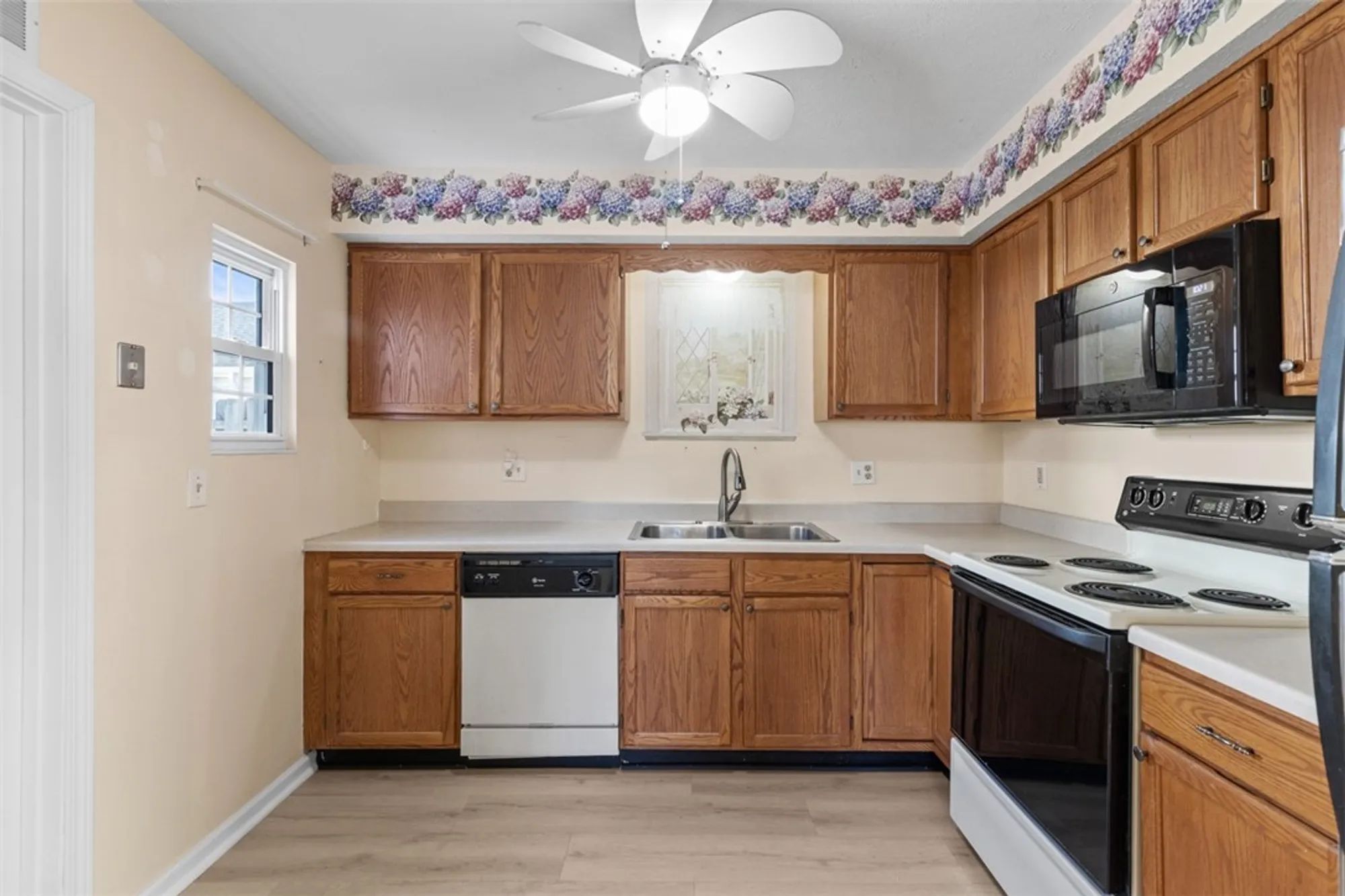Property Slideshow image 10 of 34 | 210 huckleberry ct, Wexford, PA, 15090