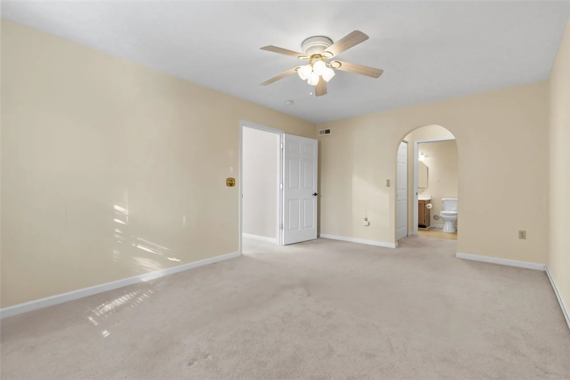 Property Slideshow image 22 of 34 | 210 huckleberry ct, Wexford, PA, 15090