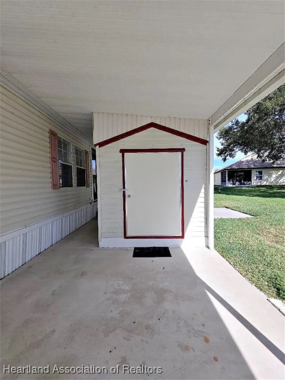 Property Slideshow image 22 of 27 | 61 pinecrest st, Lake Placid, FL, 33852