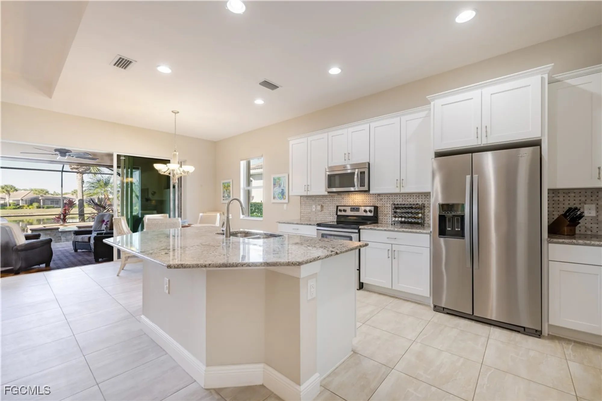 Property Slideshow image 10 of 50 | 11616 giulia dr, Fort Myers, FL, 33913