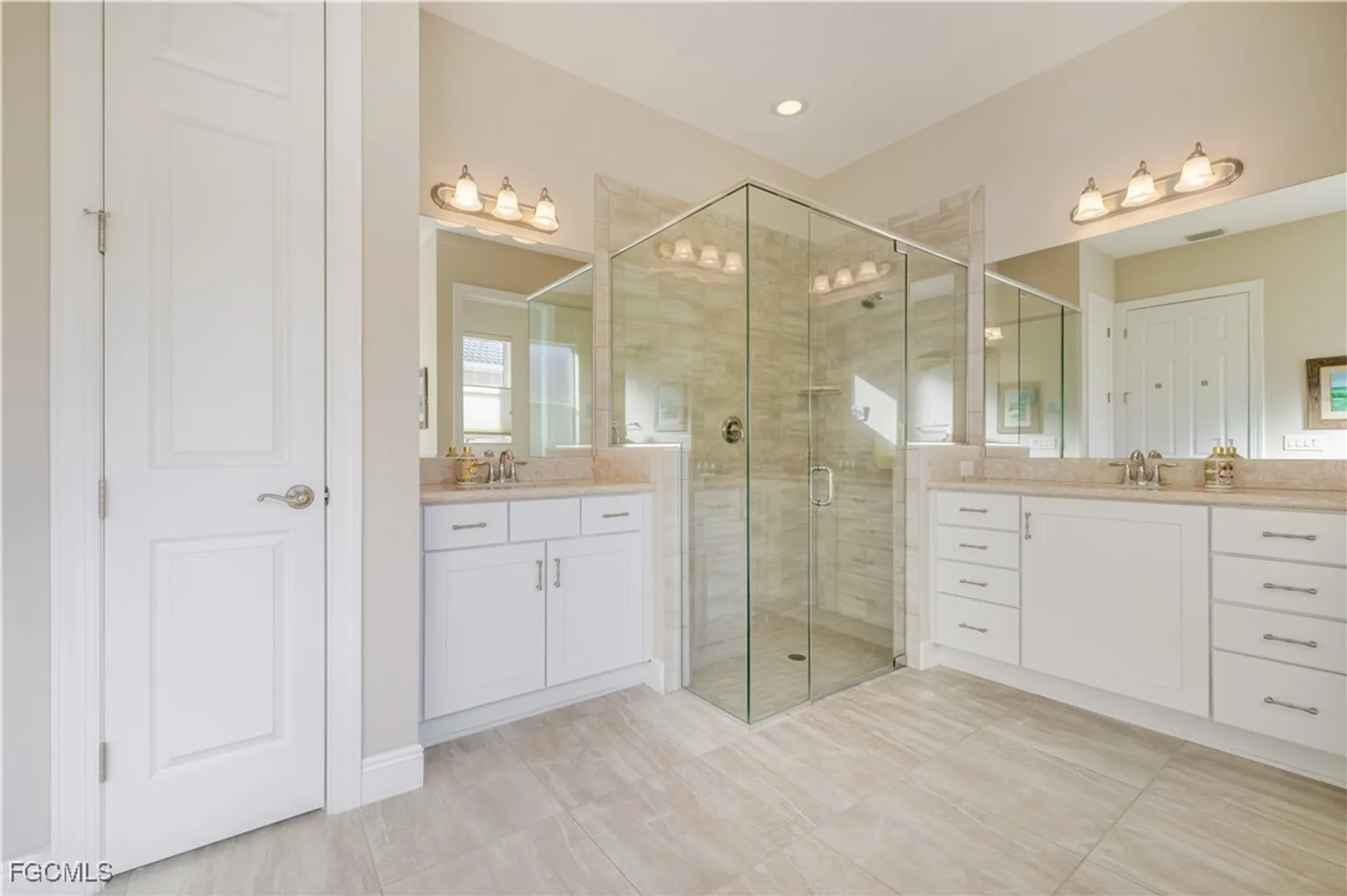 Property Slideshow image 21 of 50 | 11616 giulia dr, Fort Myers, FL, 33913