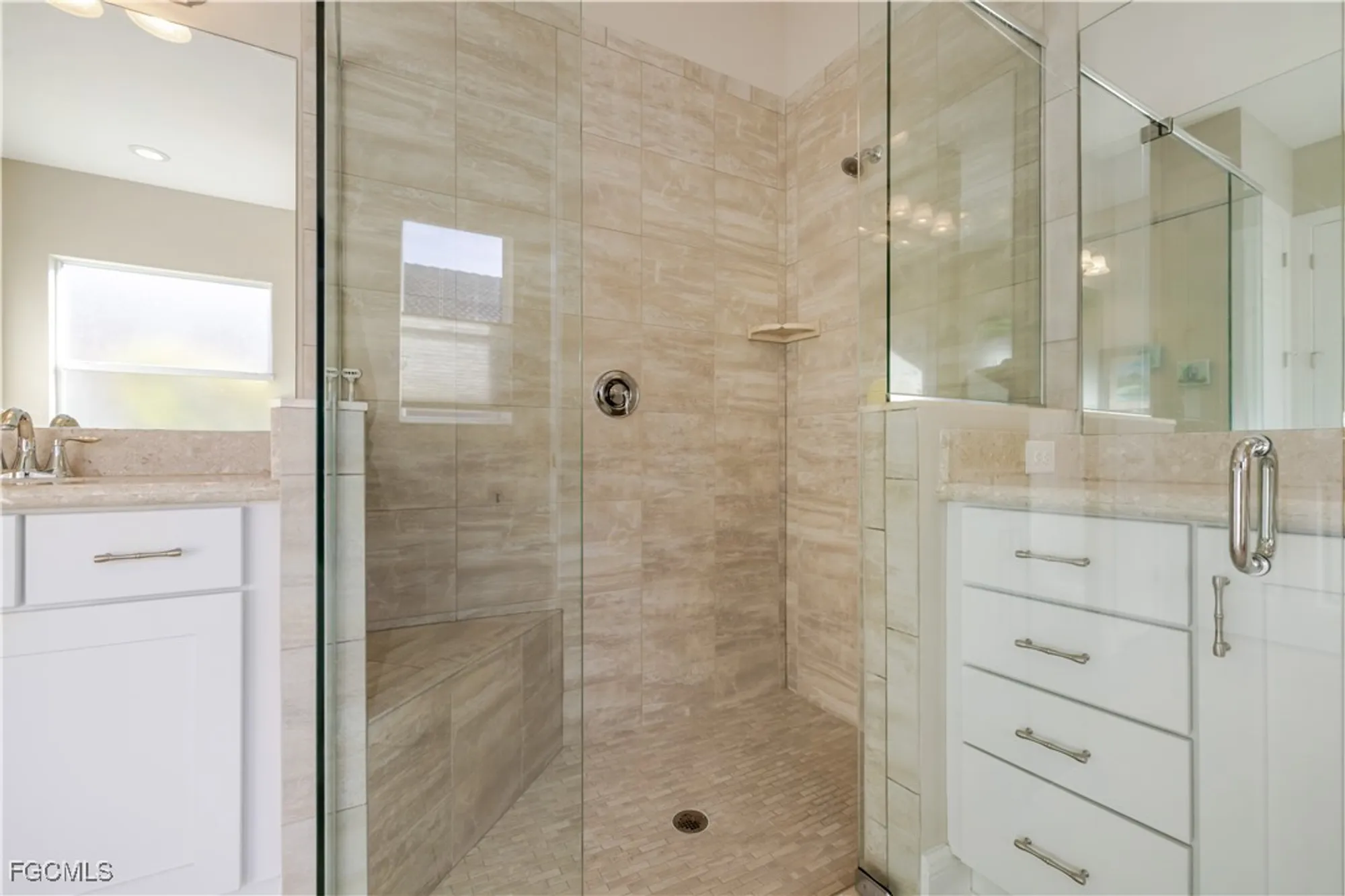 Property Slideshow image 23 of 50 | 11616 giulia dr, Fort Myers, FL, 33913