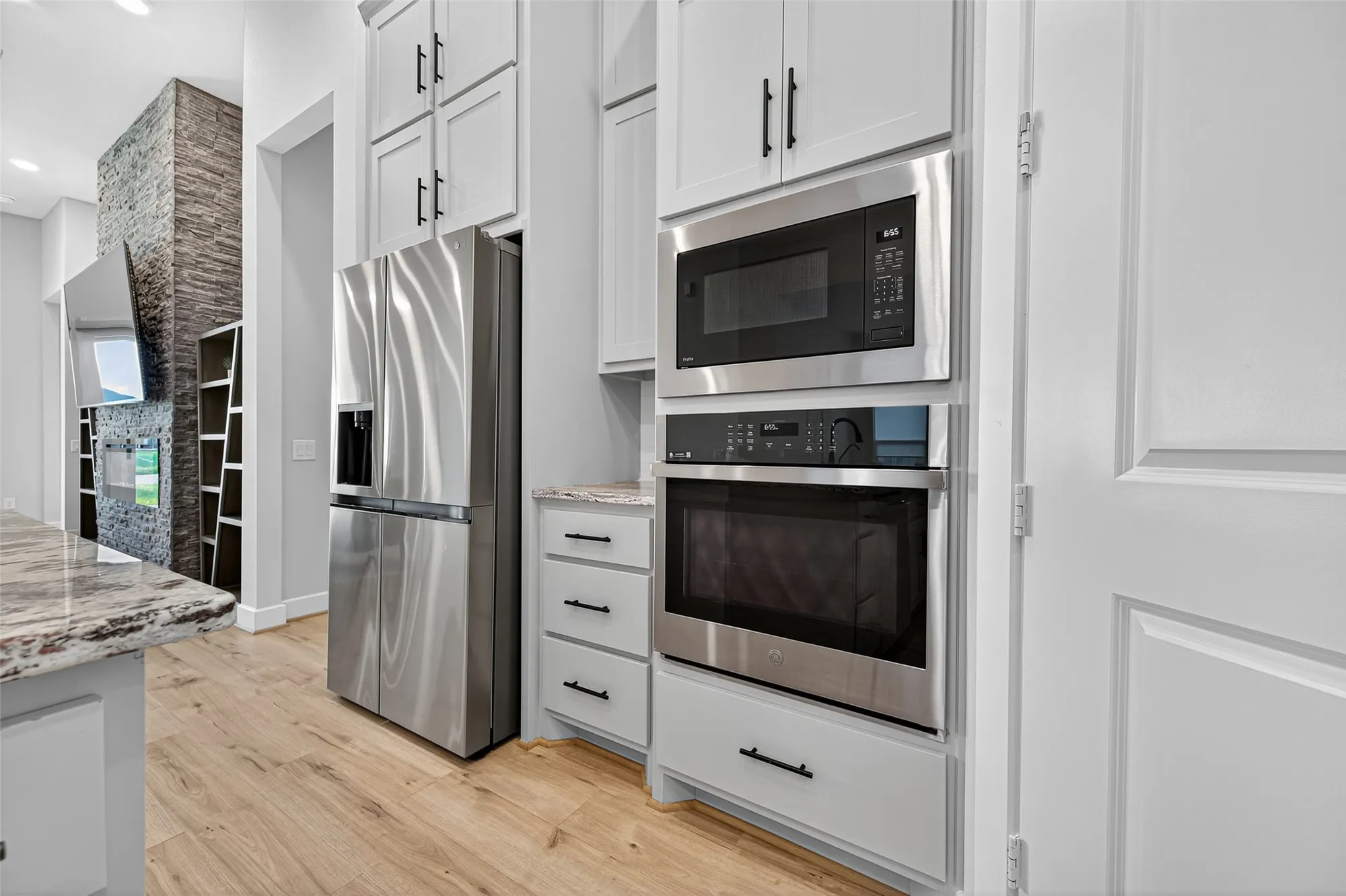 Property Slideshow image 12 of 44 | 4714 copper falls ln, Fulshear, TX, 77441