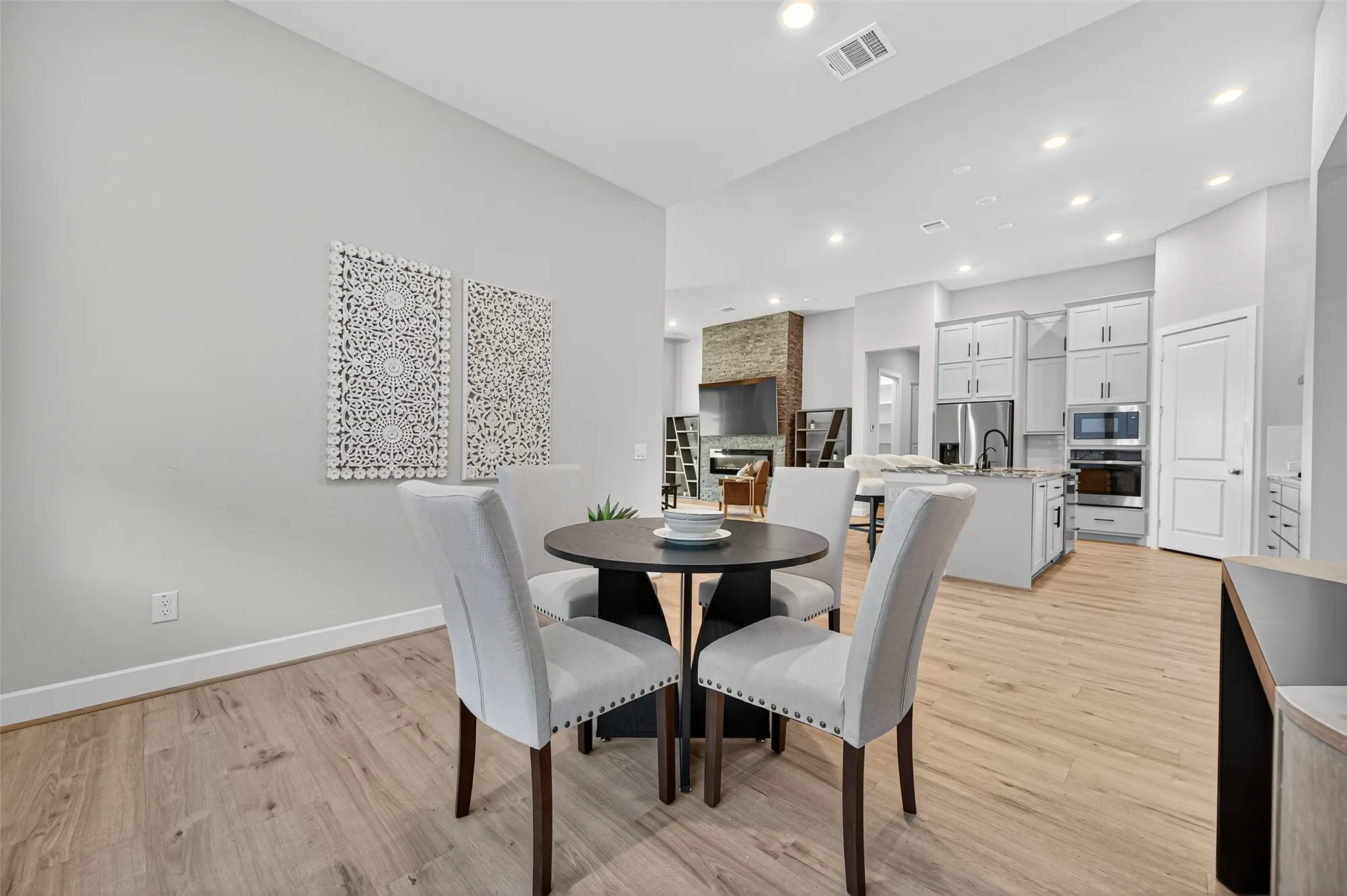 Property Slideshow image 9 of 44 | 4714 copper falls ln, Fulshear, TX, 77441