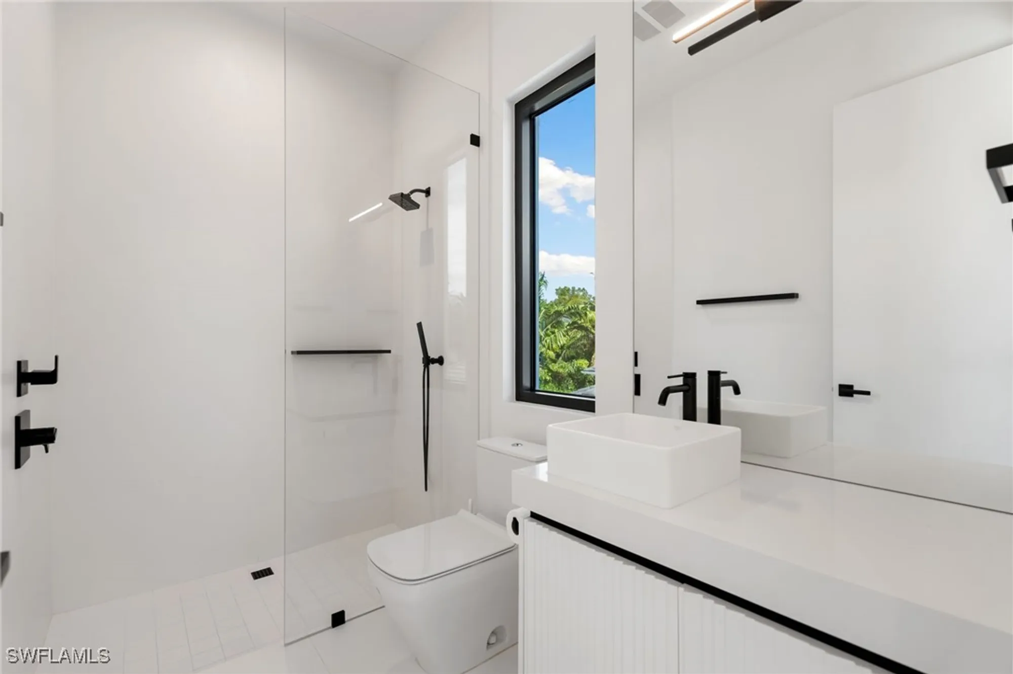 Property Slideshow image 16 of 17 | 641 starboard dr, Naples, FL, 34103