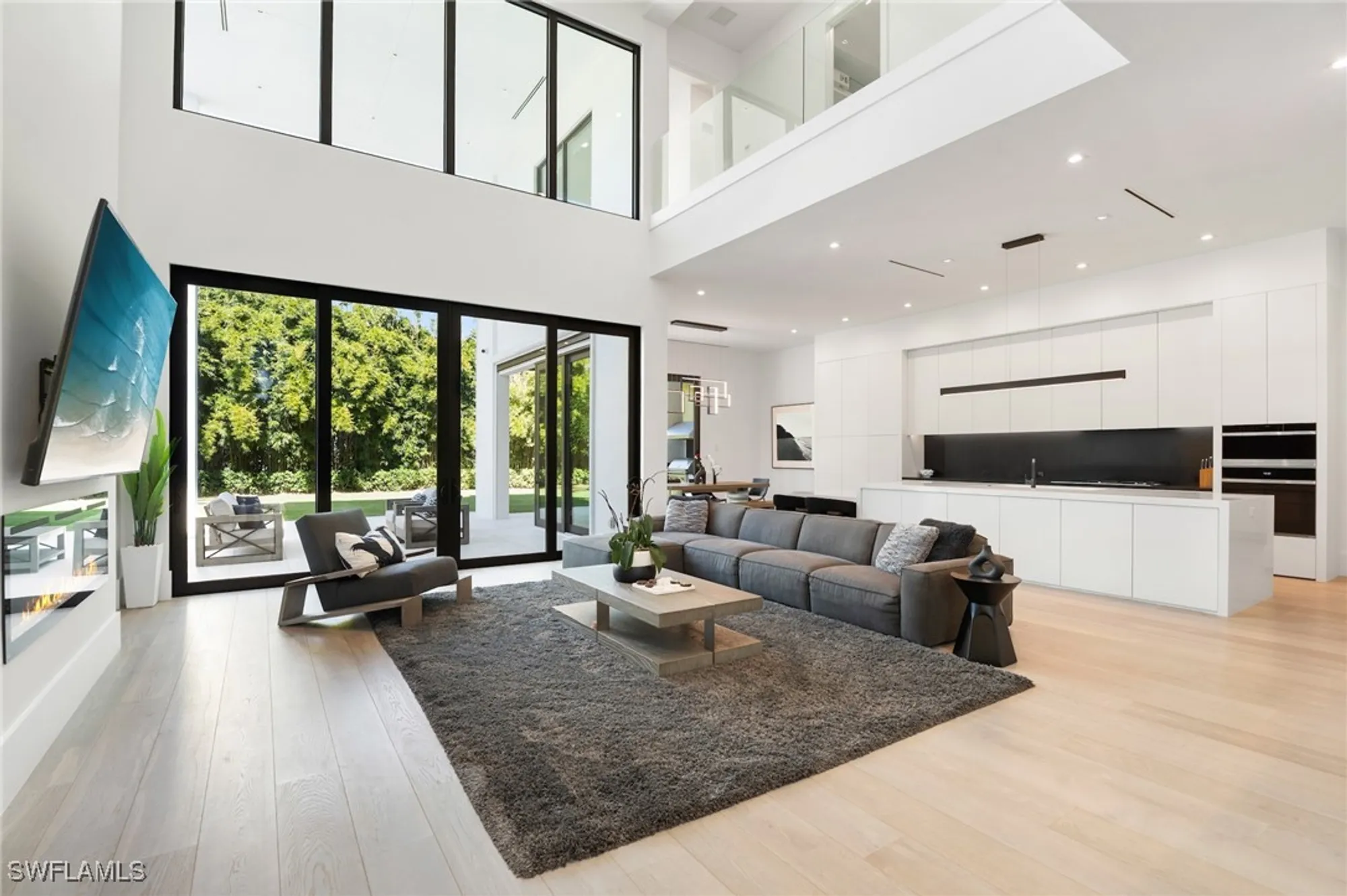 Property Slideshow image 4 of 17 | 641 starboard dr, Naples, FL, 34103