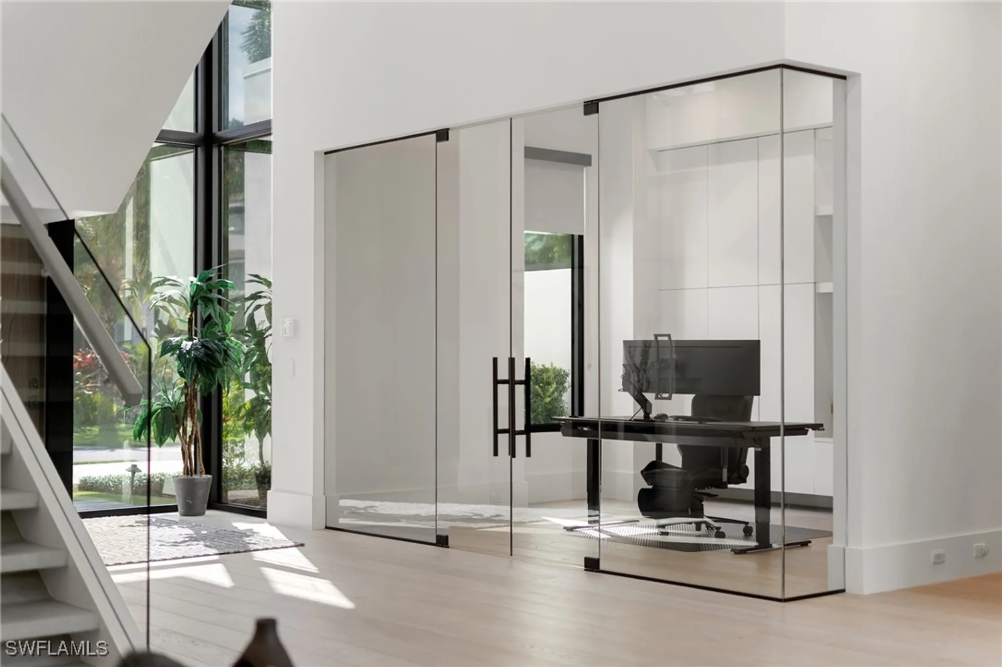 Property Slideshow image 9 of 17 | 641 starboard dr, Naples, FL, 34103