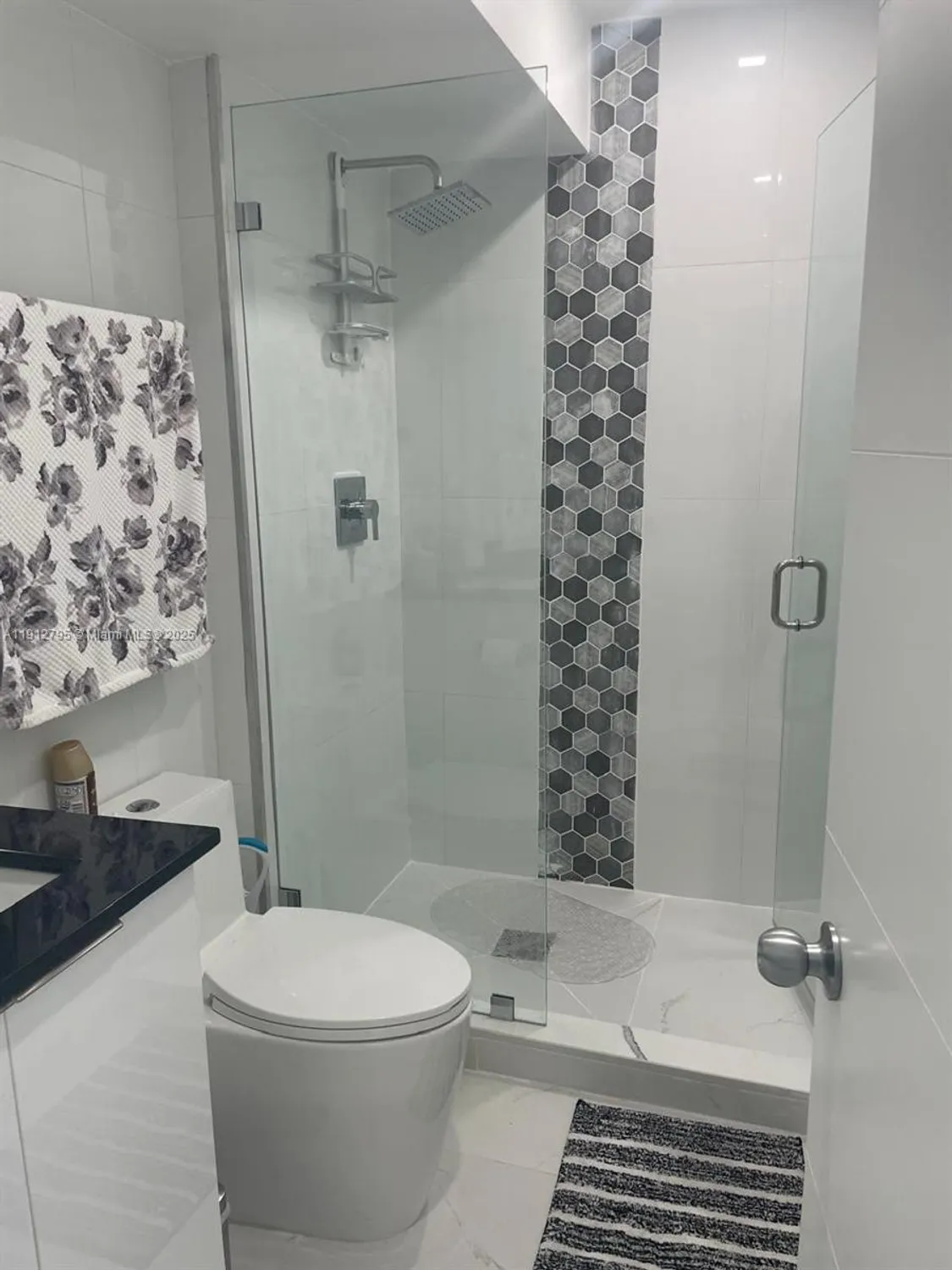 Property Slideshow image 6 of 15 | 20400 w country club dr 615, Aventura, FL, 33180