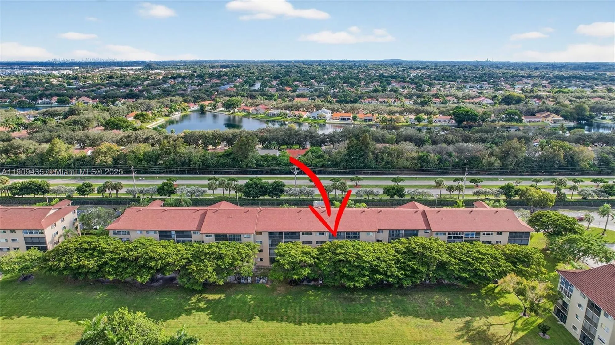 Property Slideshow image 14 of 44 | 13105 sw 16th ct 407l, Pembroke Pines, FL, 33027