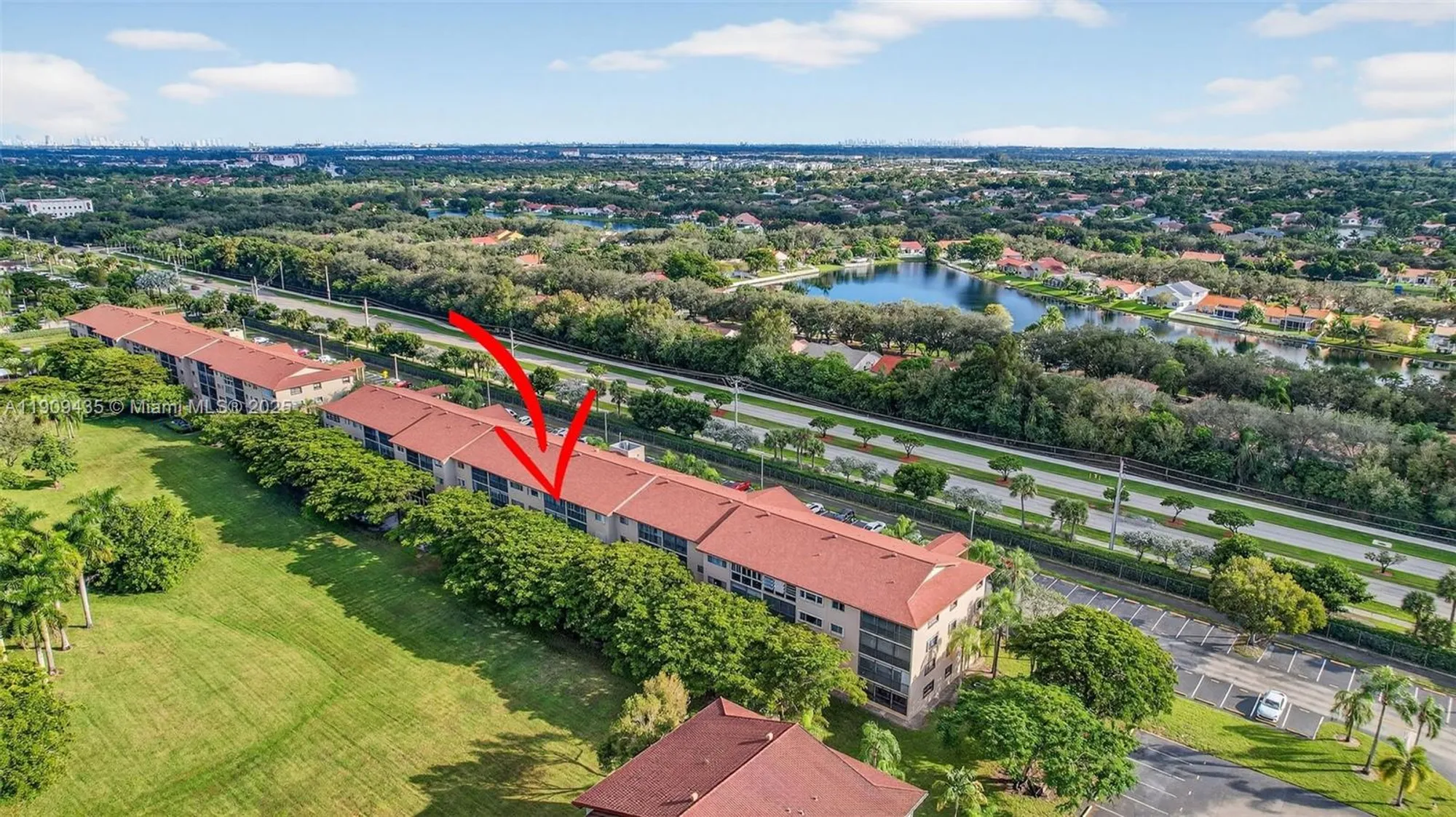 Property Slideshow image 15 of 44 | 13105 sw 16th ct 407l, Pembroke Pines, FL, 33027