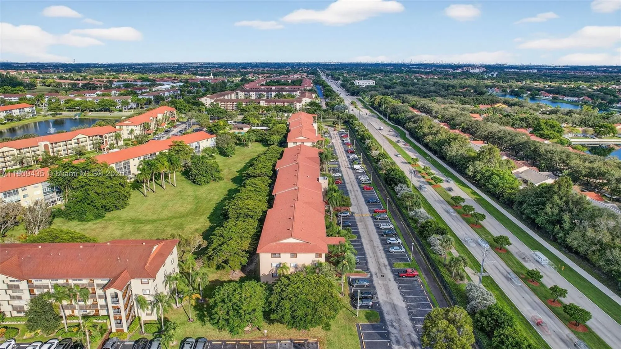 Property Slideshow image 16 of 44 | 13105 sw 16th ct 407l, Pembroke Pines, FL, 33027