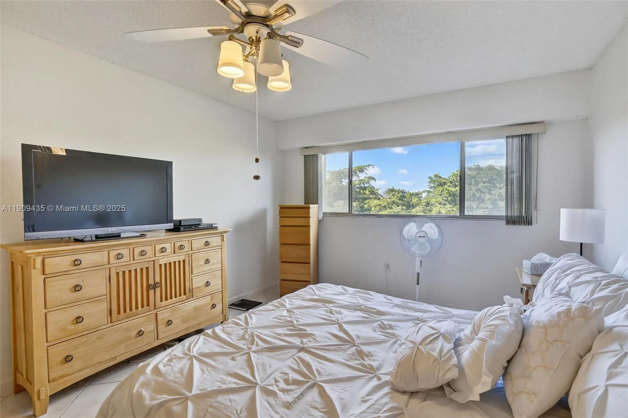 Property Slideshow image 29 of 44 | 13105 sw 16th ct 407l, Pembroke Pines, FL, 33027