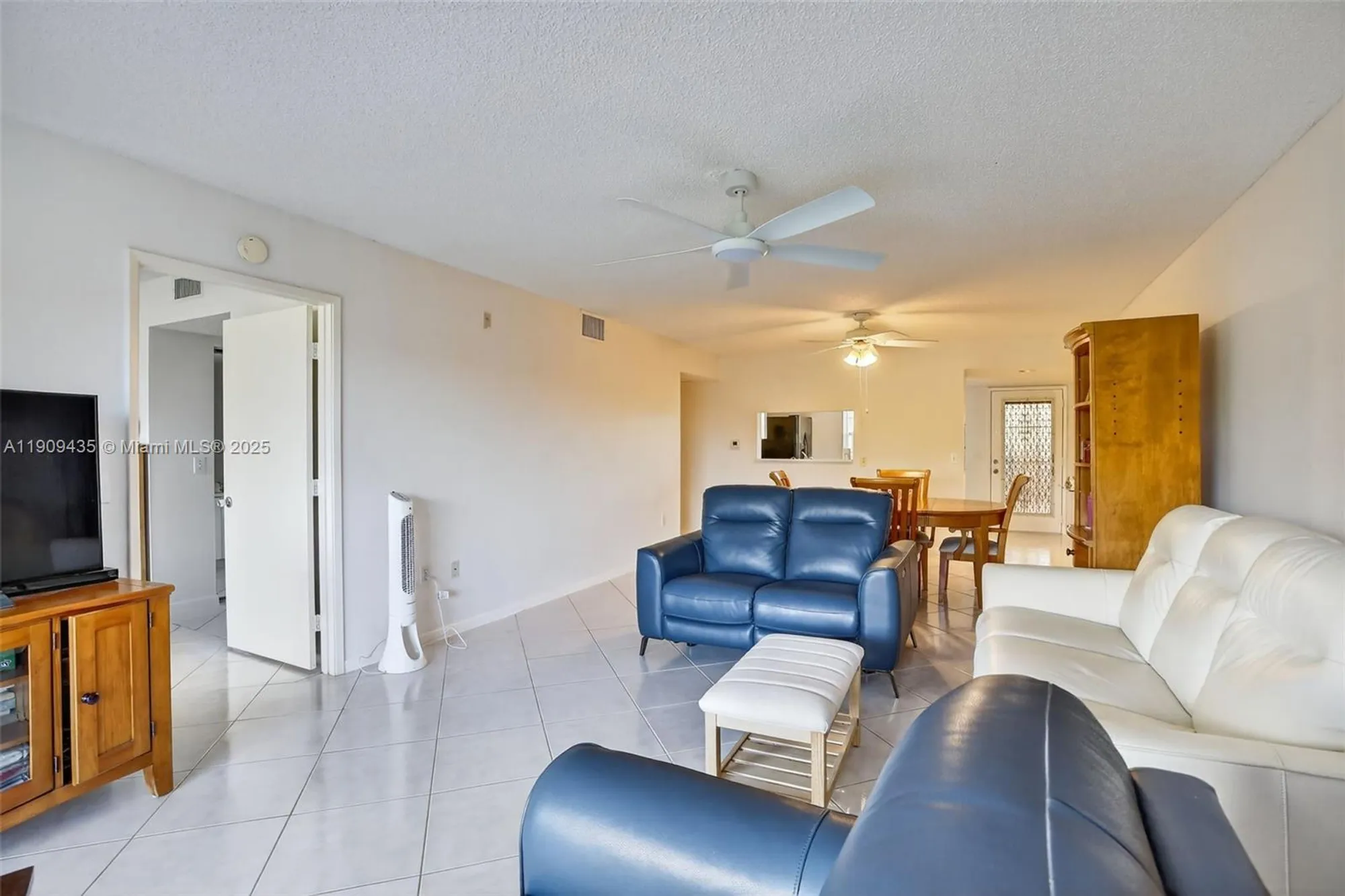 Property Slideshow image 21 of 44 | 13105 sw 16th ct 407l, Pembroke Pines, FL, 33027